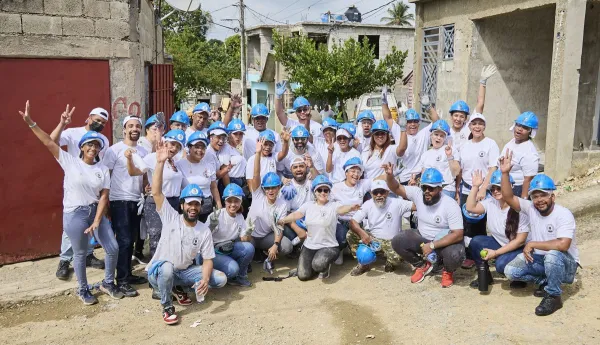 Seguros Crecer y Hábitat Dominicana mejoran hogares de más de 100 personas en Santo Domingo Norte, Santiago de los Caballeros y San Cristóbal