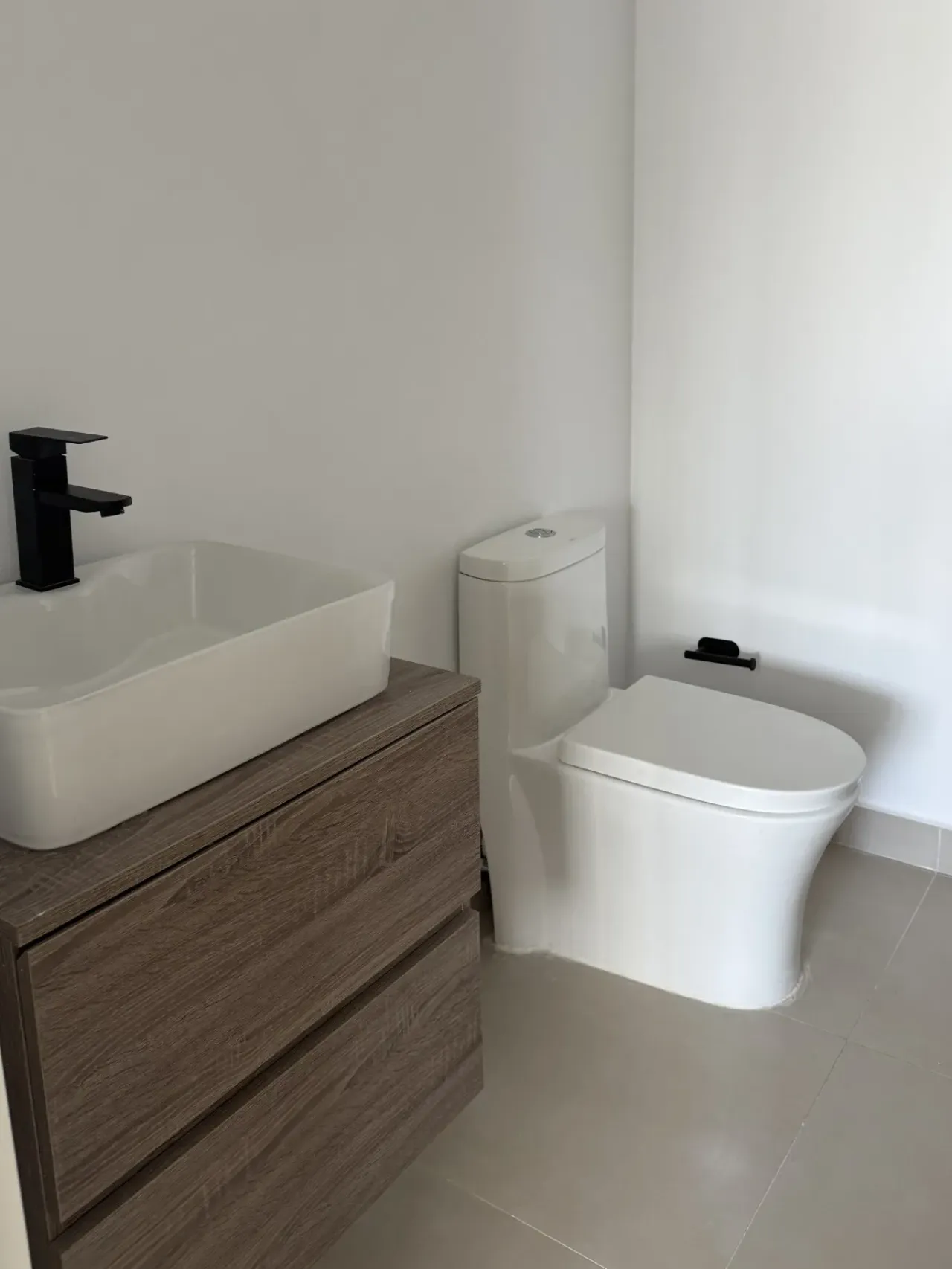APARTMENT FOR SALE IN STRATEGIC LOCATION DOWNTOWN PUNTA CANA - KASA RESIDENCES image 7