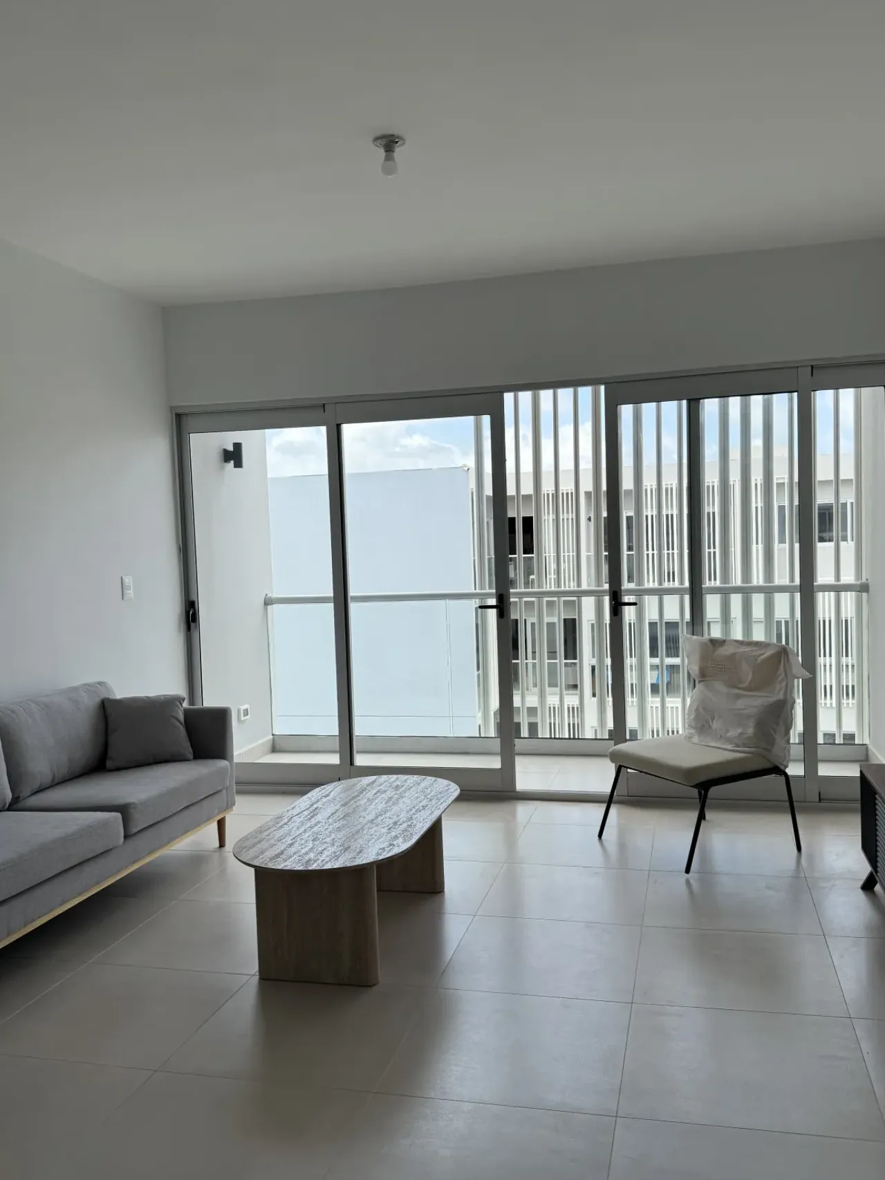 APARTMENT FOR SALE IN STRATEGIC LOCATION DOWNTOWN PUNTA CANA - KASA RESIDENCES image 4