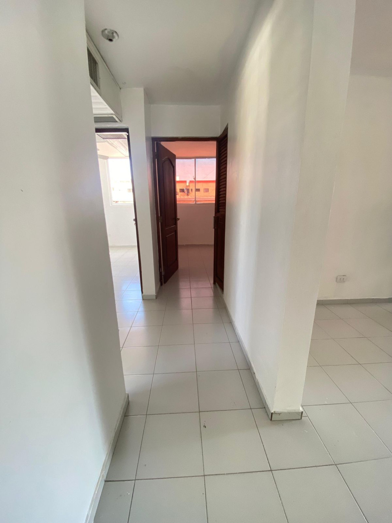 For Rent - Large Apartment in Los Prados - Santo Domingo DN