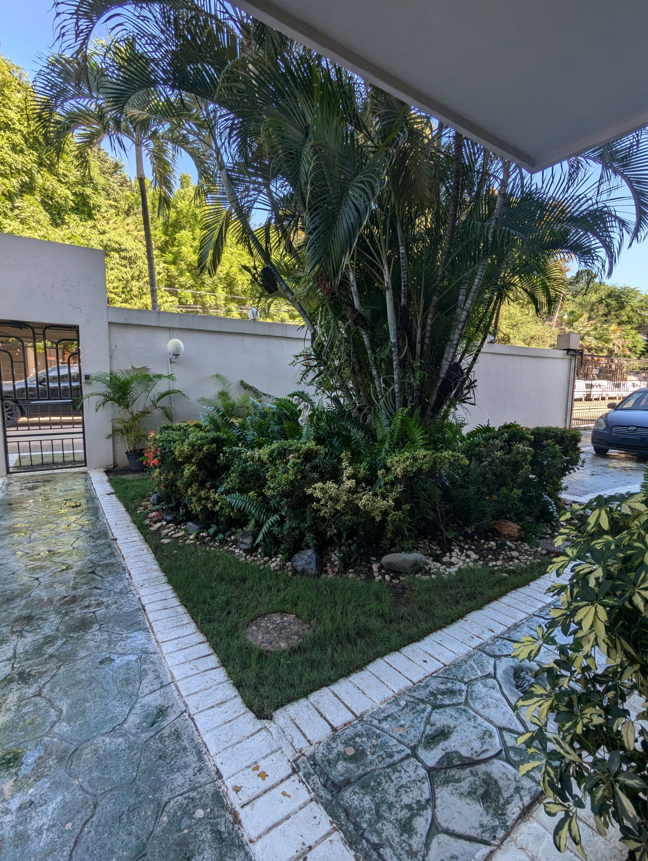 For sale: Spacious classic apartment, excellently located in Bella Vista Norte