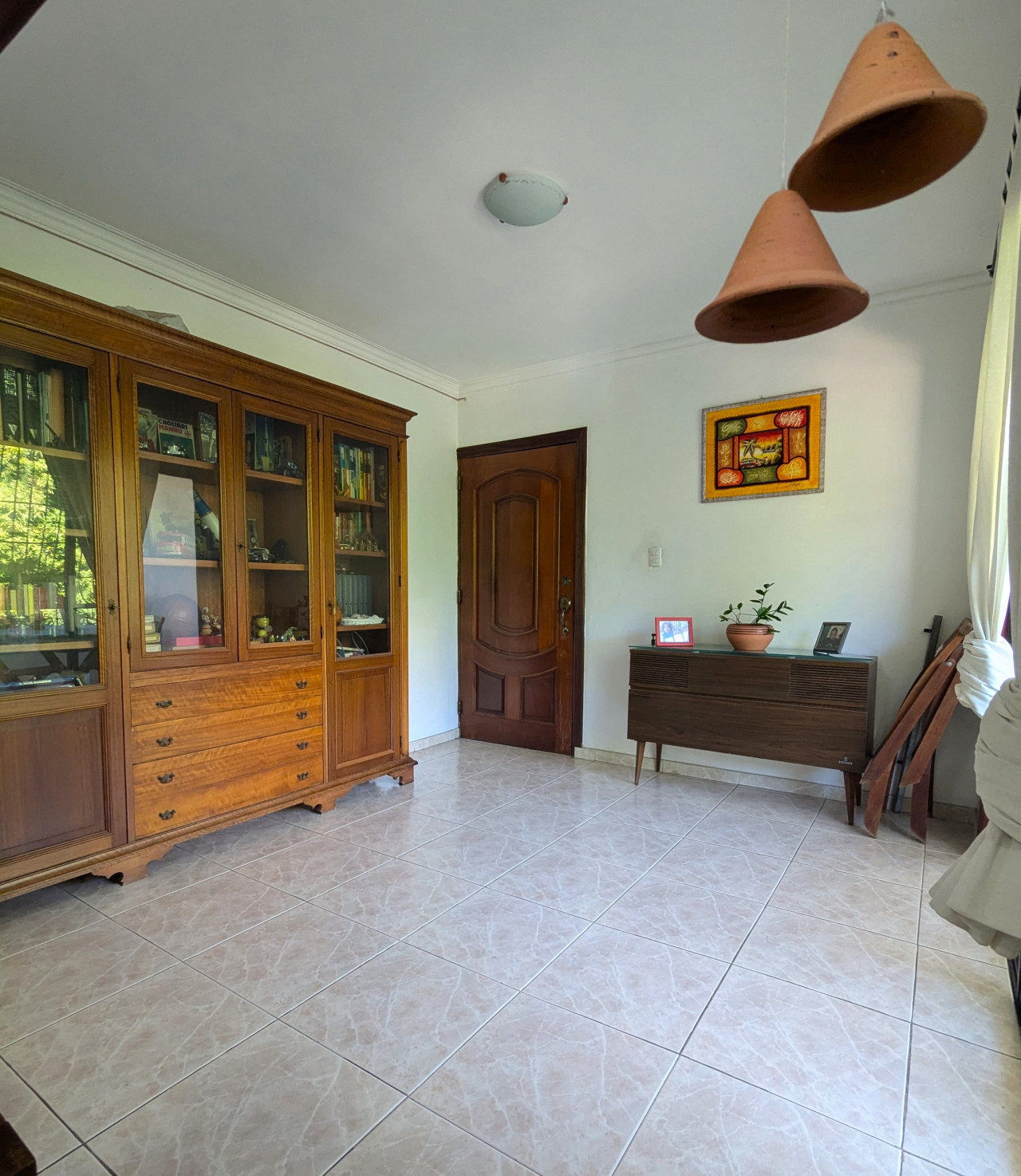 For sale: Spacious classic apartment, excellently located in Bella Vista Norte