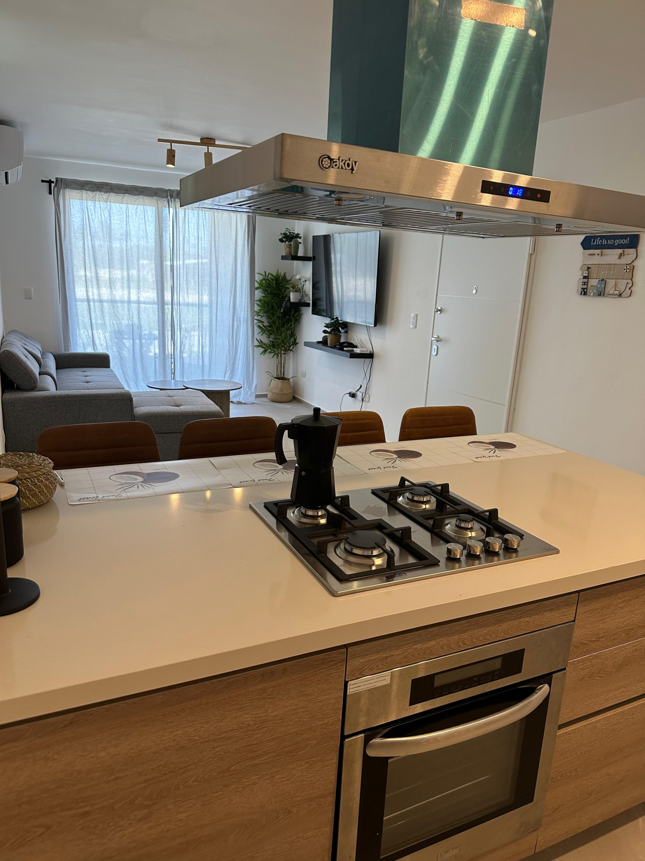 1 BEDROOM APARTMENT ON THE BEACH IN PLAYA NUEVA ROMANA