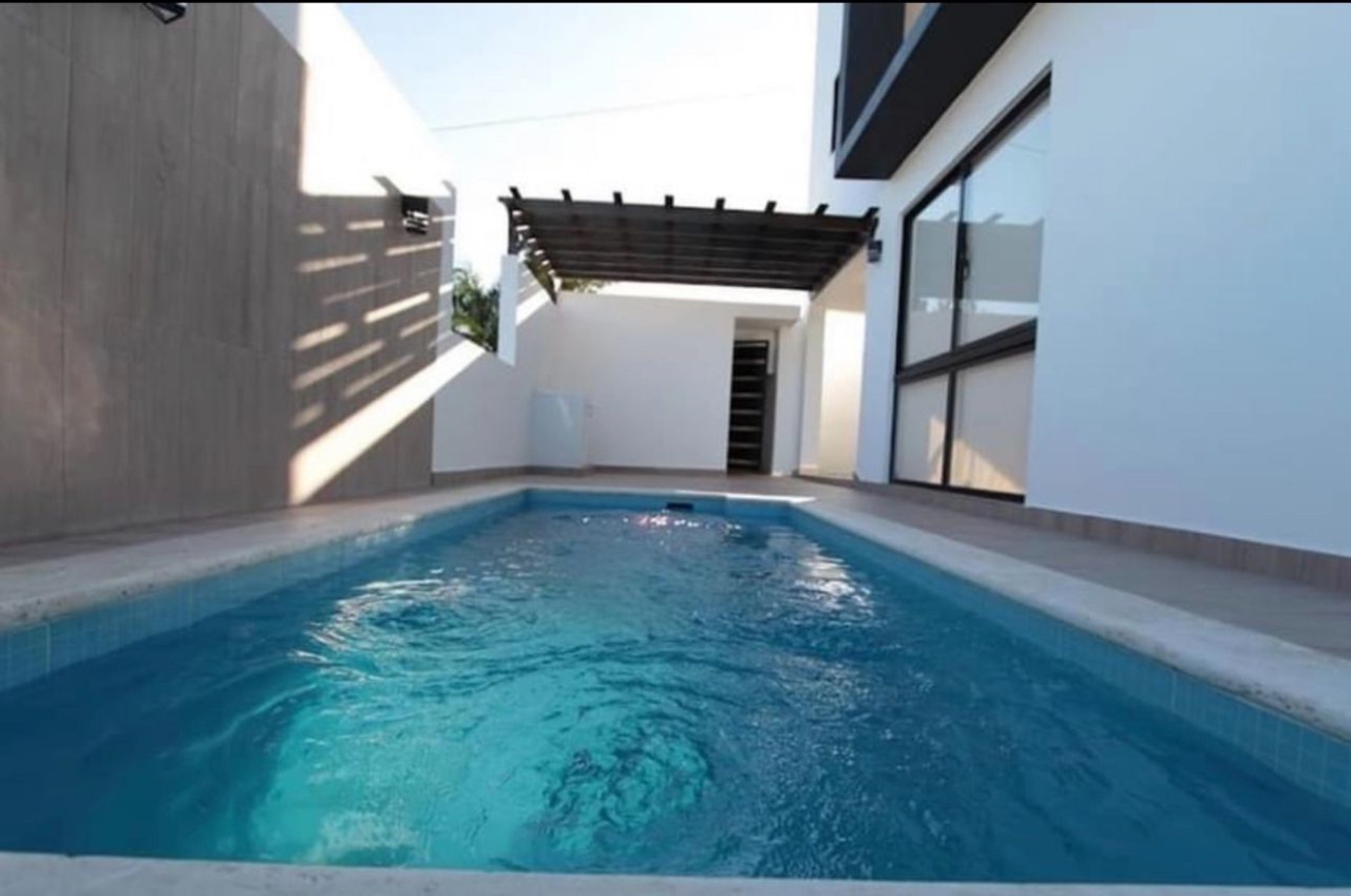 Beautiful villa for sale steps from the beach photo 2