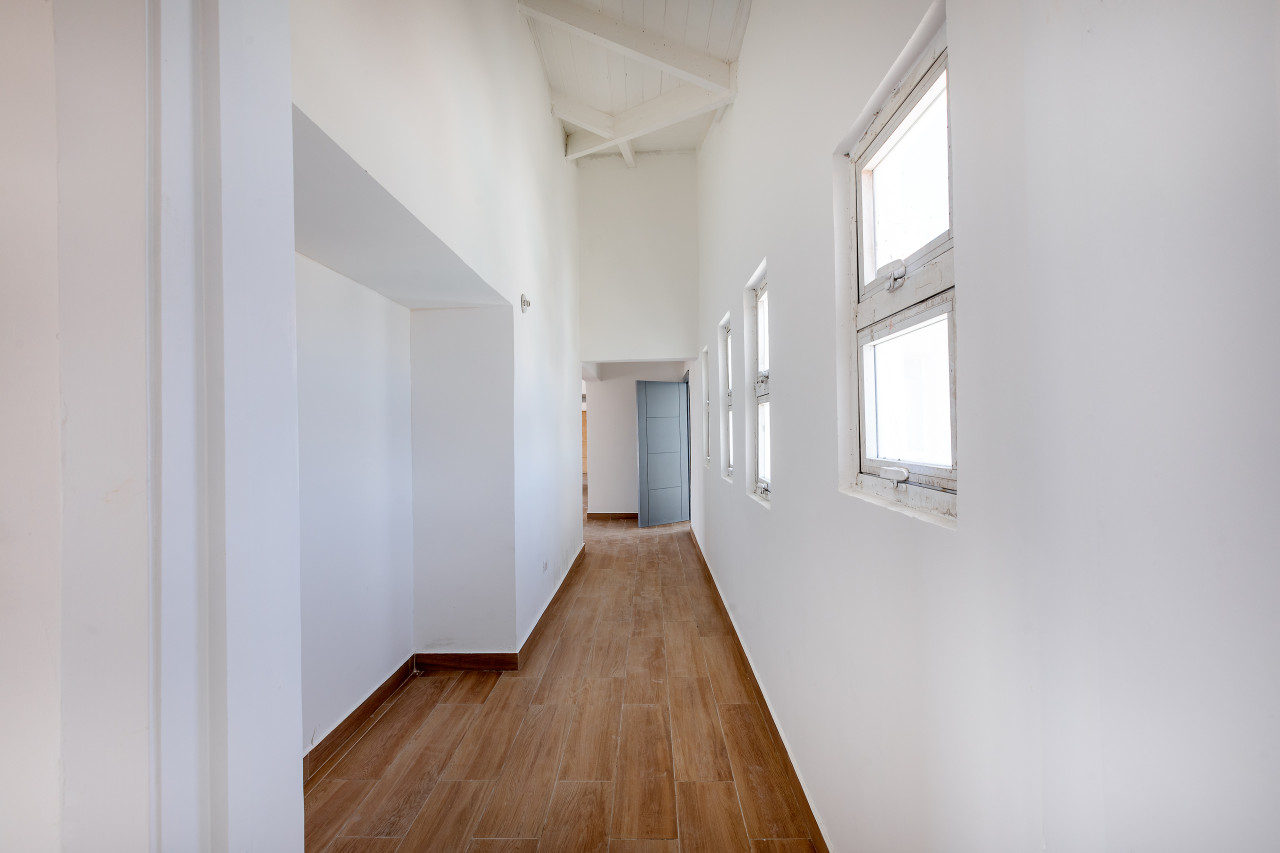 For sale beautiful penthouse in white sands