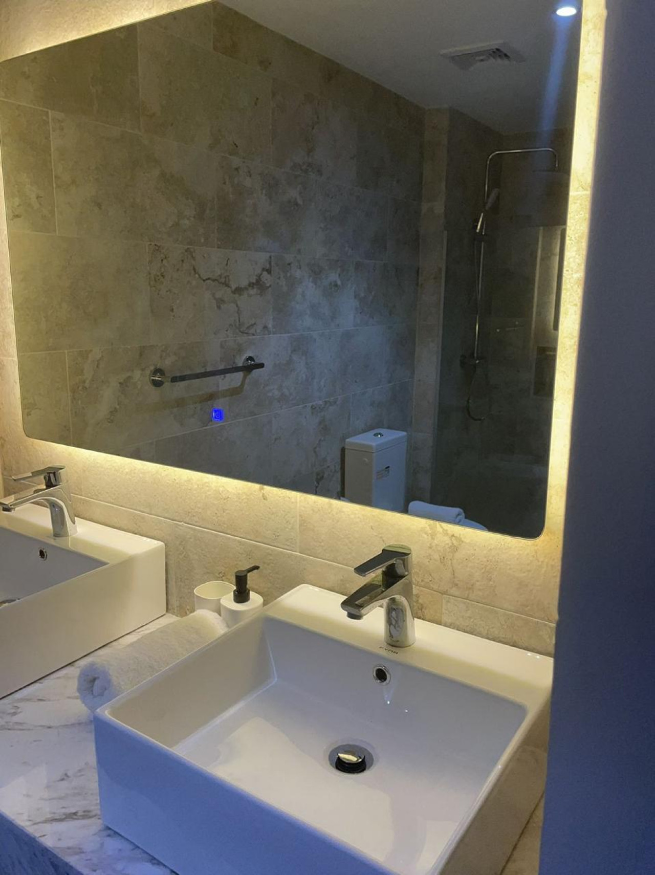 For Sale Apartment Located in the heart of Bávaro and a few steps from the beach, this exclusive project is located.