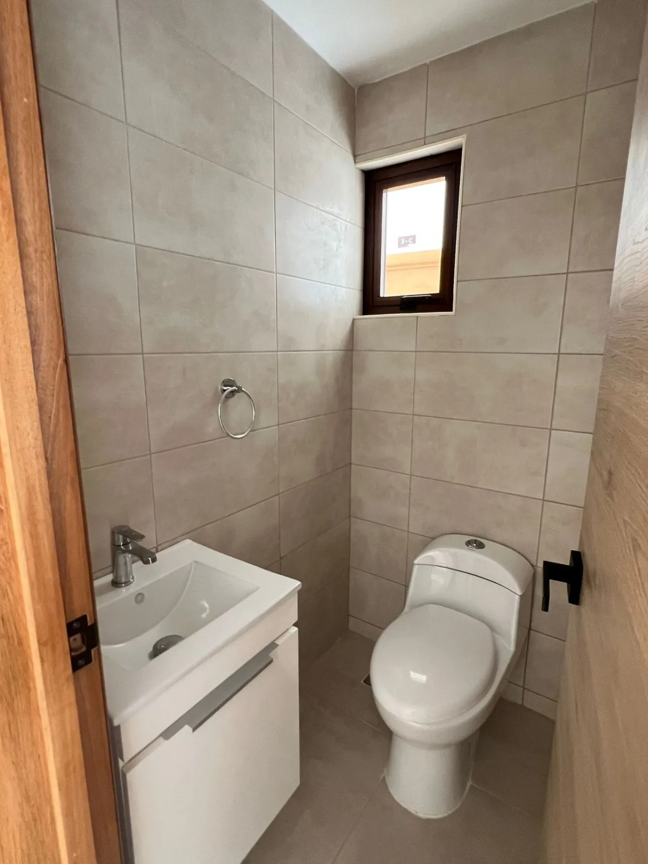 Apartamento en venta en Bávaro, Punta Cana. Listo para entrar a vivir: Vive cerca de la playa con amenidades exclusivas en Punta Cana.