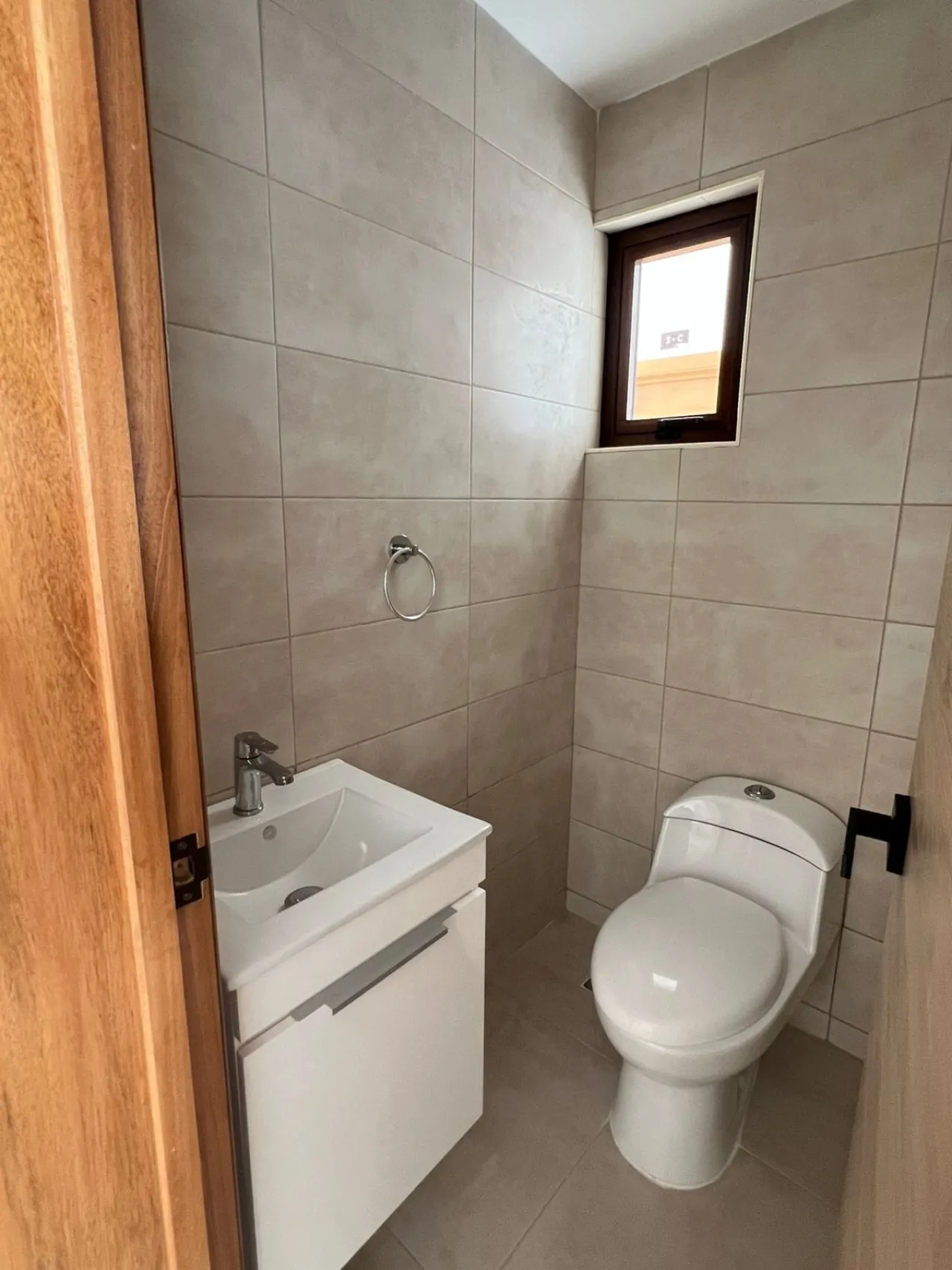 Apartamento en venta en Bávaro, Punta Cana. Listo para entrar a vivir: Vive cerca de la playa con amenidades exclusivas en Punta Cana.