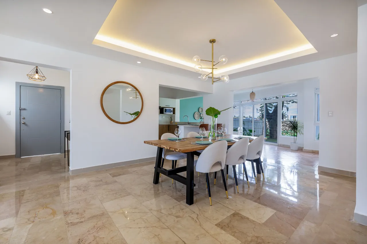 Live just steps from the beach in Bávaro! For Sale: Modern apartments with pool view at White Sands