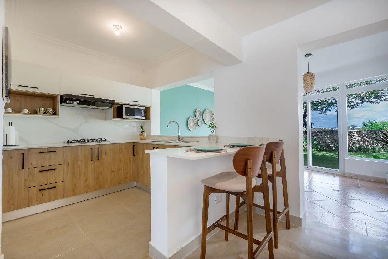 Live just steps from the beach in Bávaro! For Sale: Modern apartments with pool view at White Sands