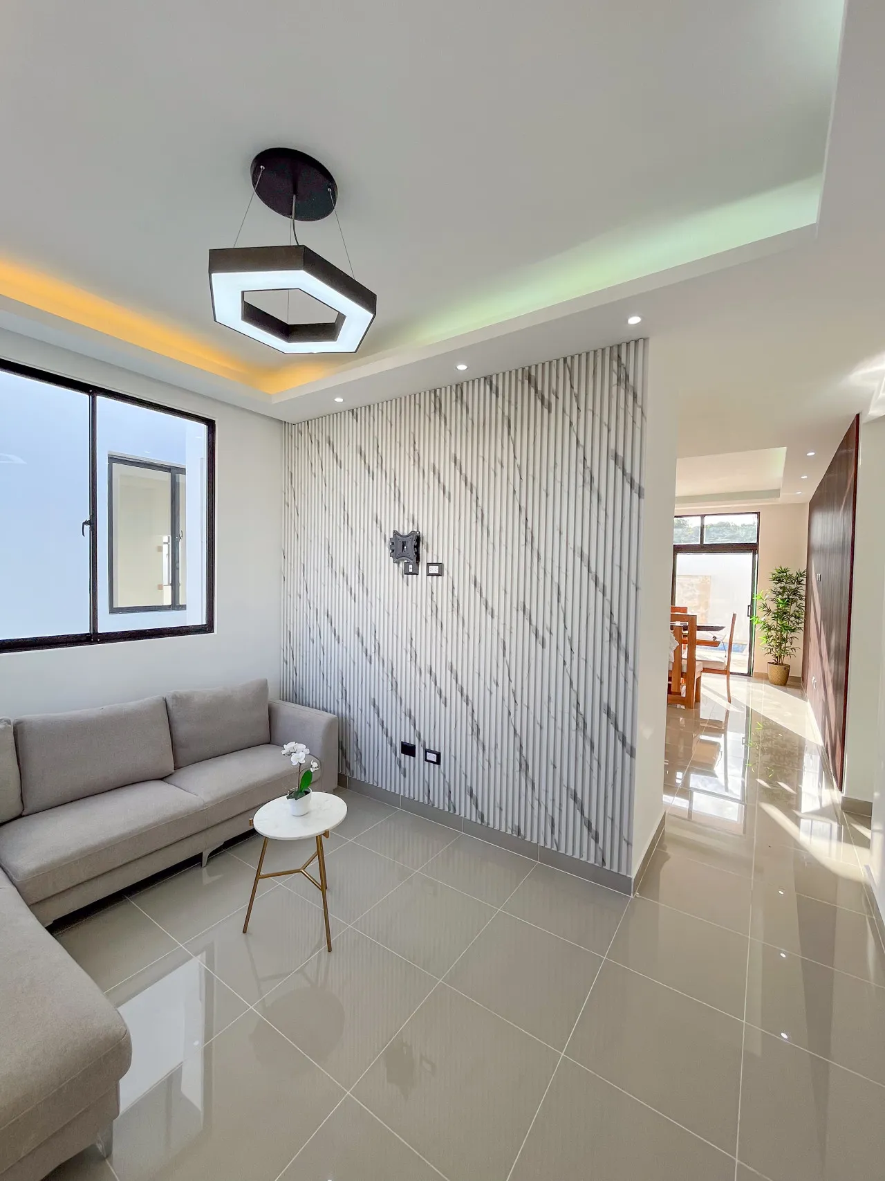 Experimente la satisfacción de ser dueño de su nuevo hogar en Bávaro: Exclusivas villas con piscina privada y amenidades premium desde US$152,250, cerca de las principales playas y atracciones de Punta Cana.
