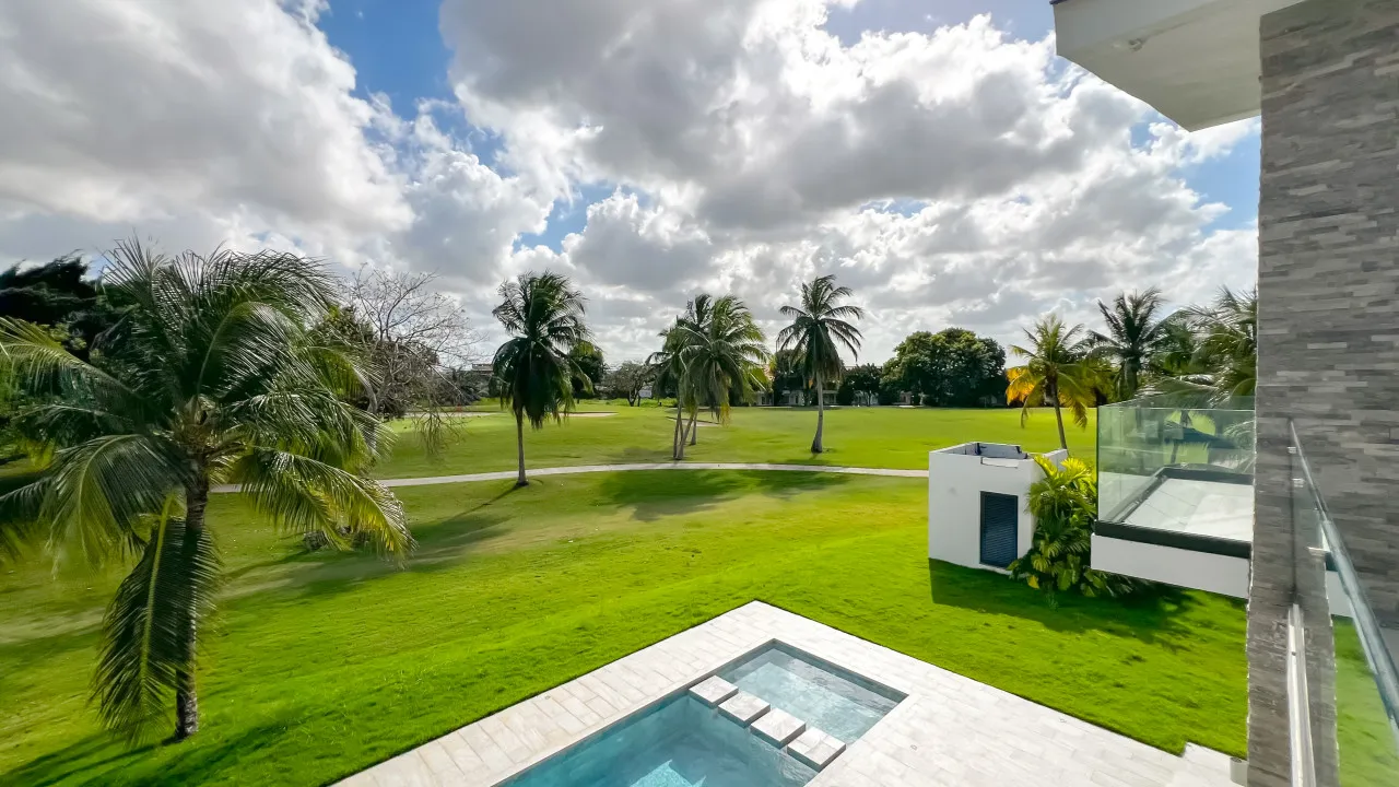 Your Luxury Retreat in Cocotal - Punta Cana: Exclusivity, Security, and High Return in a Unique Villa in the Dominican Republic photo 2