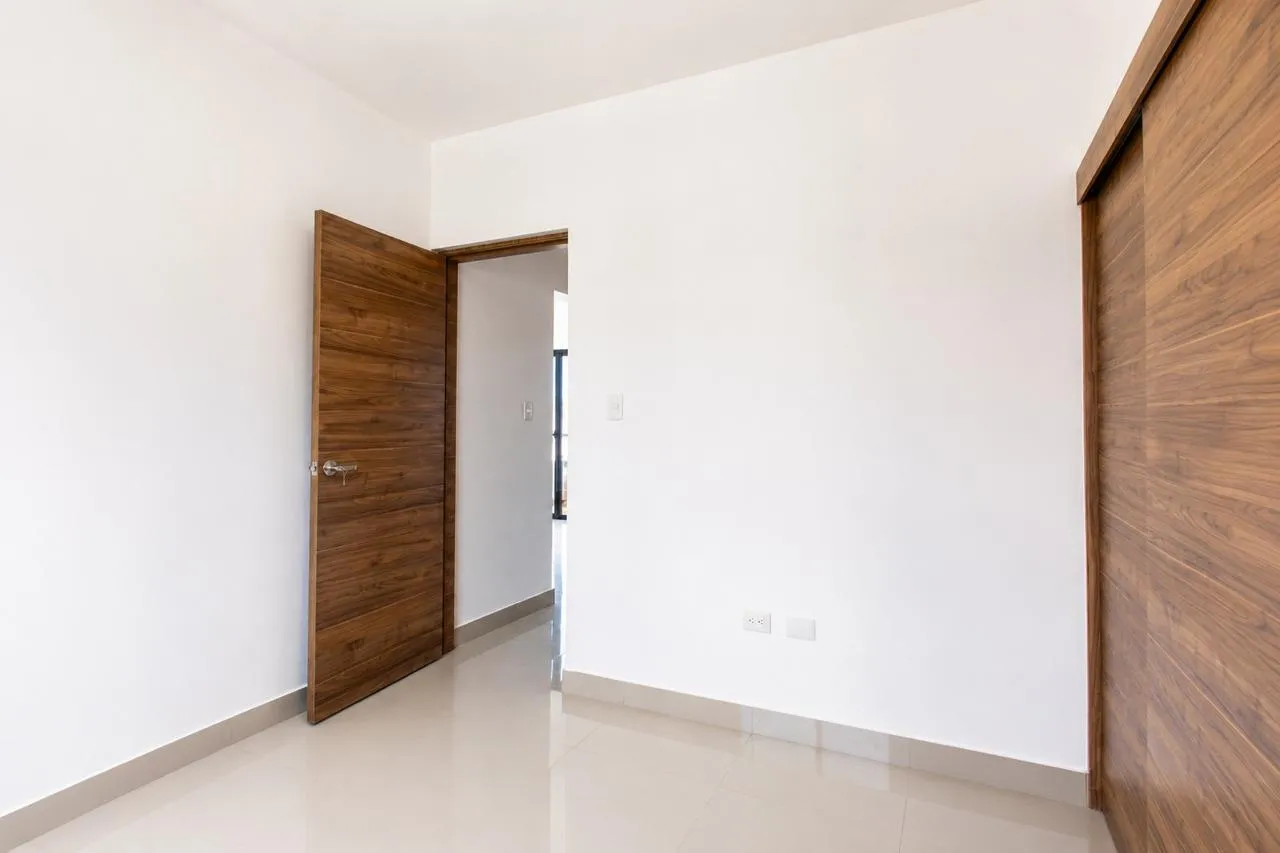 Ready-to-move-in apartment in Bávaro - Punta Cana with 2 bedrooms, a 45 m² terrace, and a bathroom for USD $114,900. Ready for immediate occupancy, Airbnb Friendly.