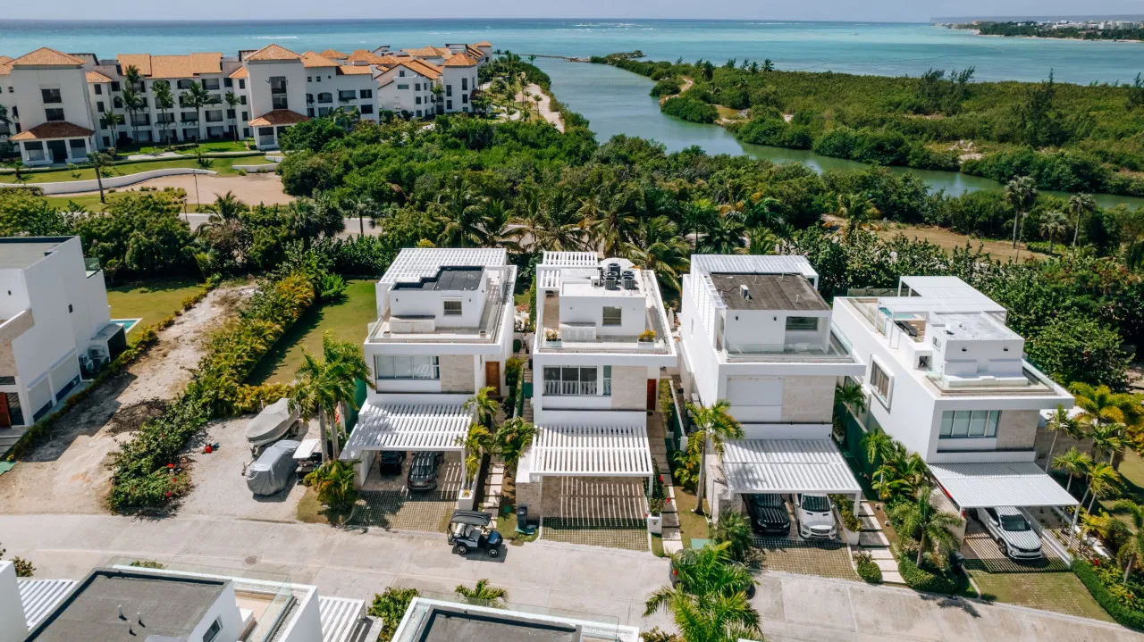 Beautiful villa for sale in Cap Cana, Dominican Republic photo 2