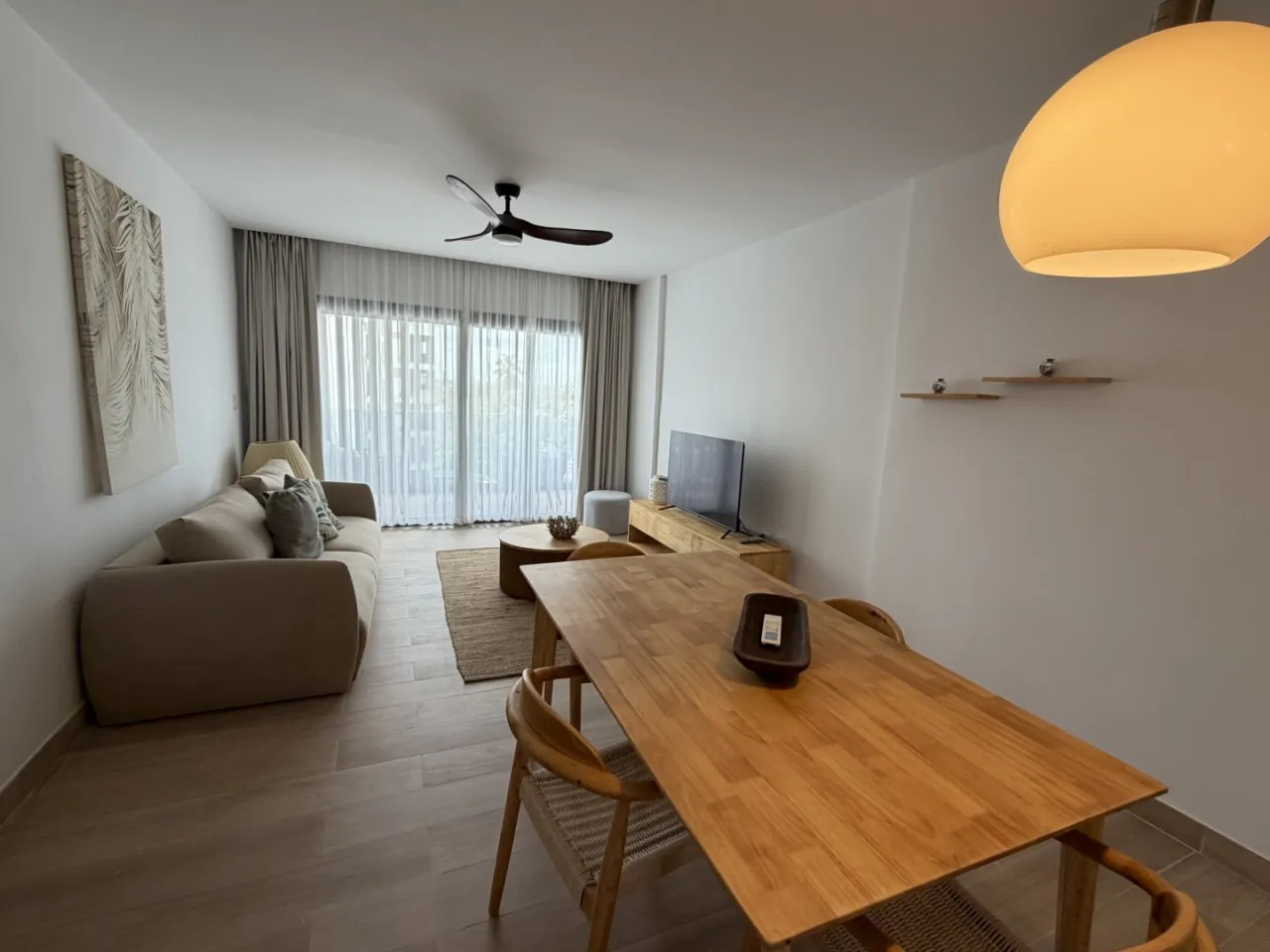 For Sale: 3-bedroom apartment in El Cortecito, Bávaro-Punta Cana with rooftop, jacuzzi, furnished and CONFOTUR Law, 12 minutes from the beach. photo 2
