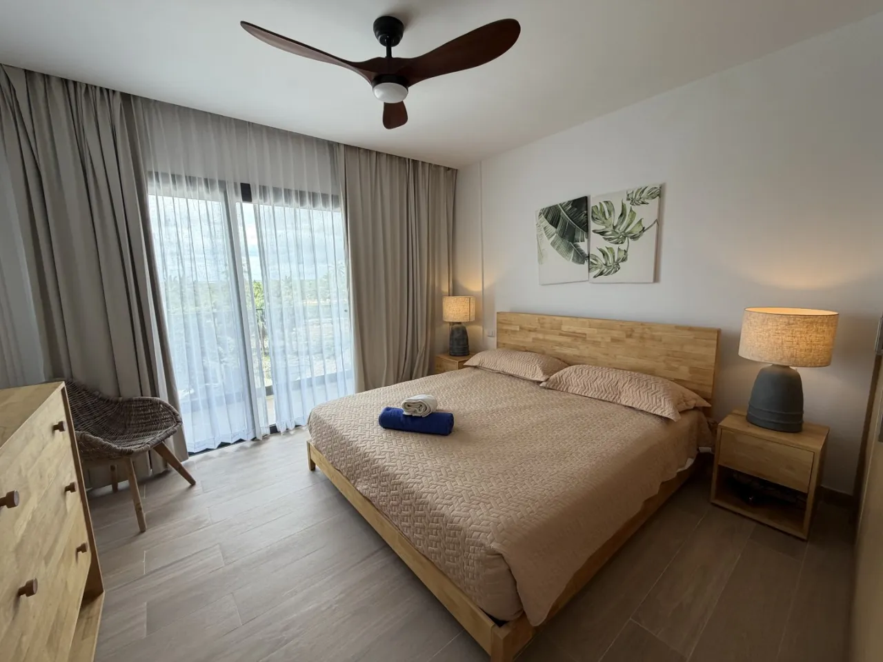 For Sale: 3-bedroom apartment in El Cortecito, Bávaro-Punta Cana with rooftop, jacuzzi, furnished and CONFOTUR Law, 12 minutes from the beach.