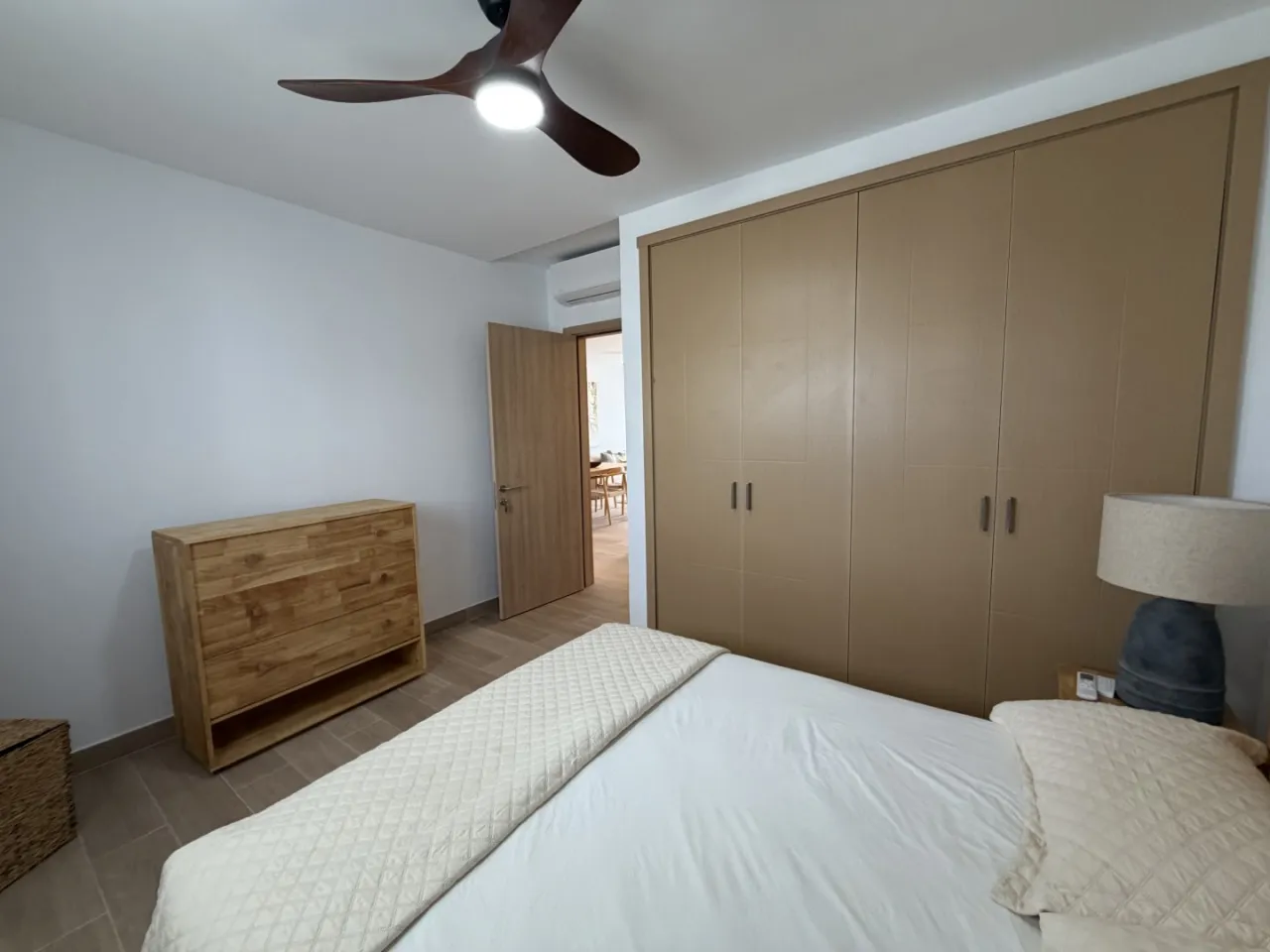 For Sale: 3-bedroom apartment in El Cortecito, Bávaro-Punta Cana with rooftop, jacuzzi, furnished and CONFOTUR Law, 12 minutes from the beach.