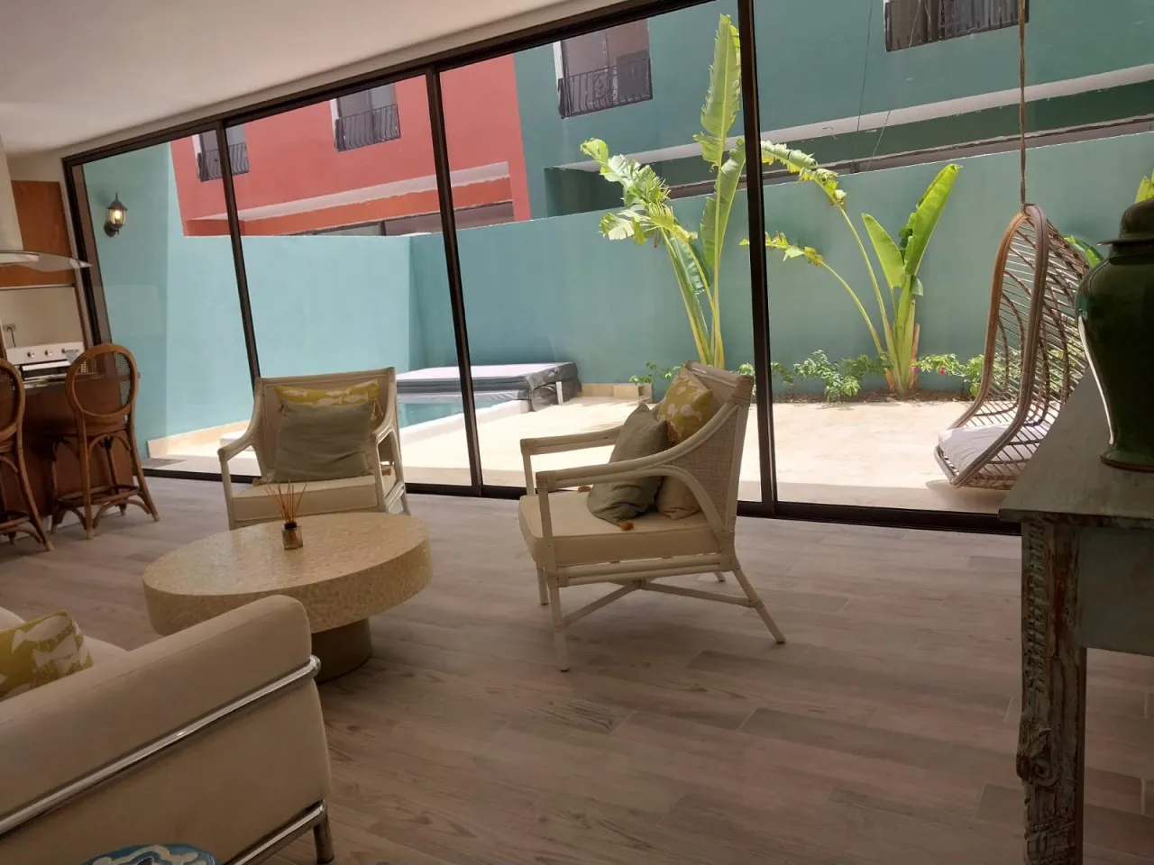 Se vende apartamento con jacuzzi privado y comodidades de lujo en Vista Cana – Bávaro, Punta Cana, República Dominicana.
