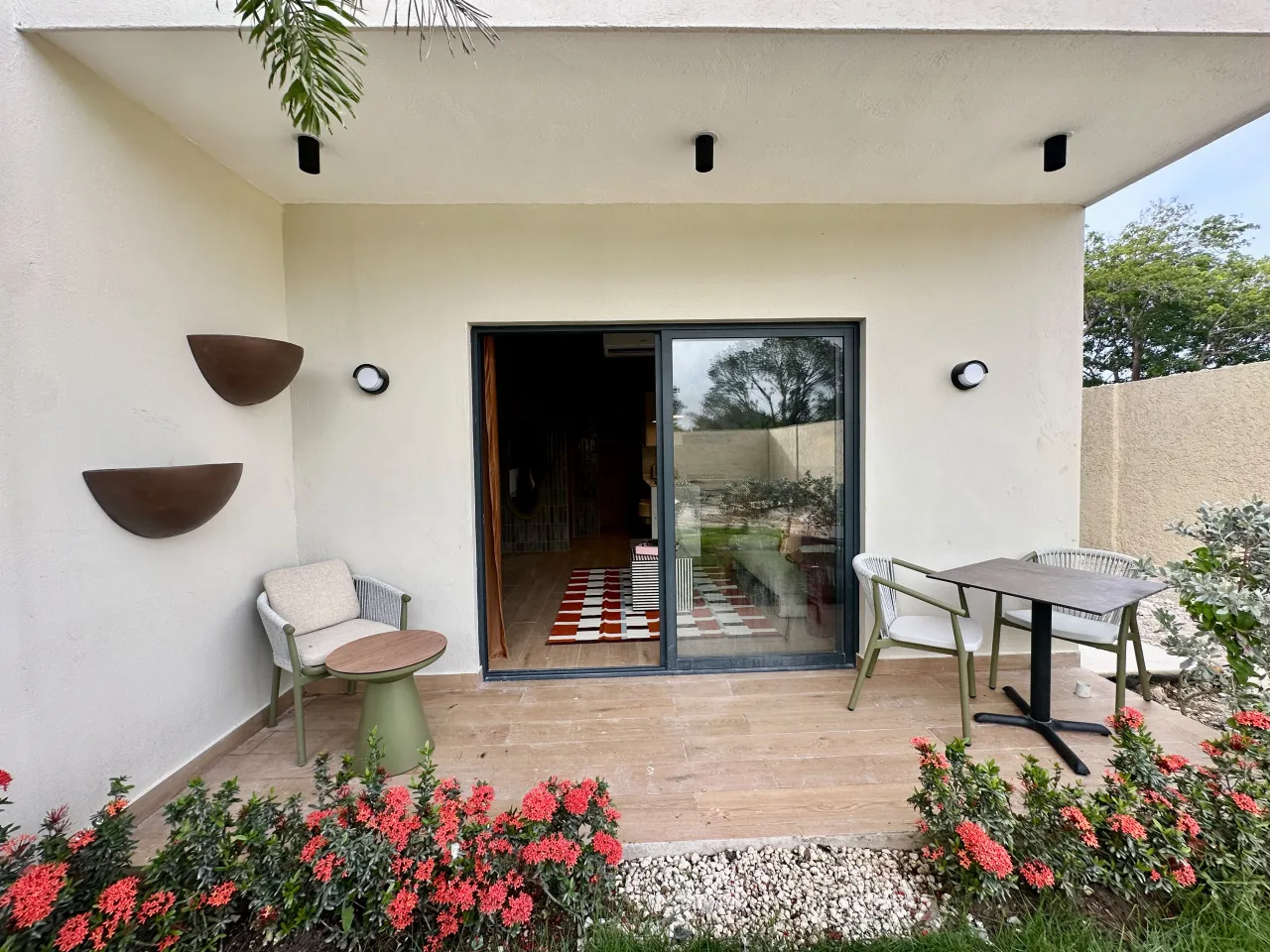 Invest in exclusive apartments in Bávaro, Punta Cana, steps from Downtown, Dominican Republic.