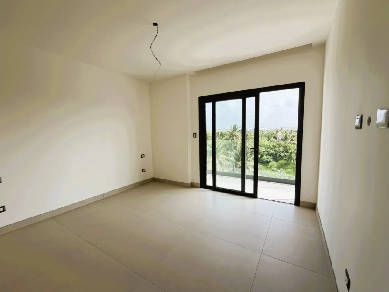 Penthouse de 3 habitaciones en El Cortecito, Bávaro. Con Rooftop y jacuzzi, amueblado ,ley CONFOTUR. A 12 min de la playa