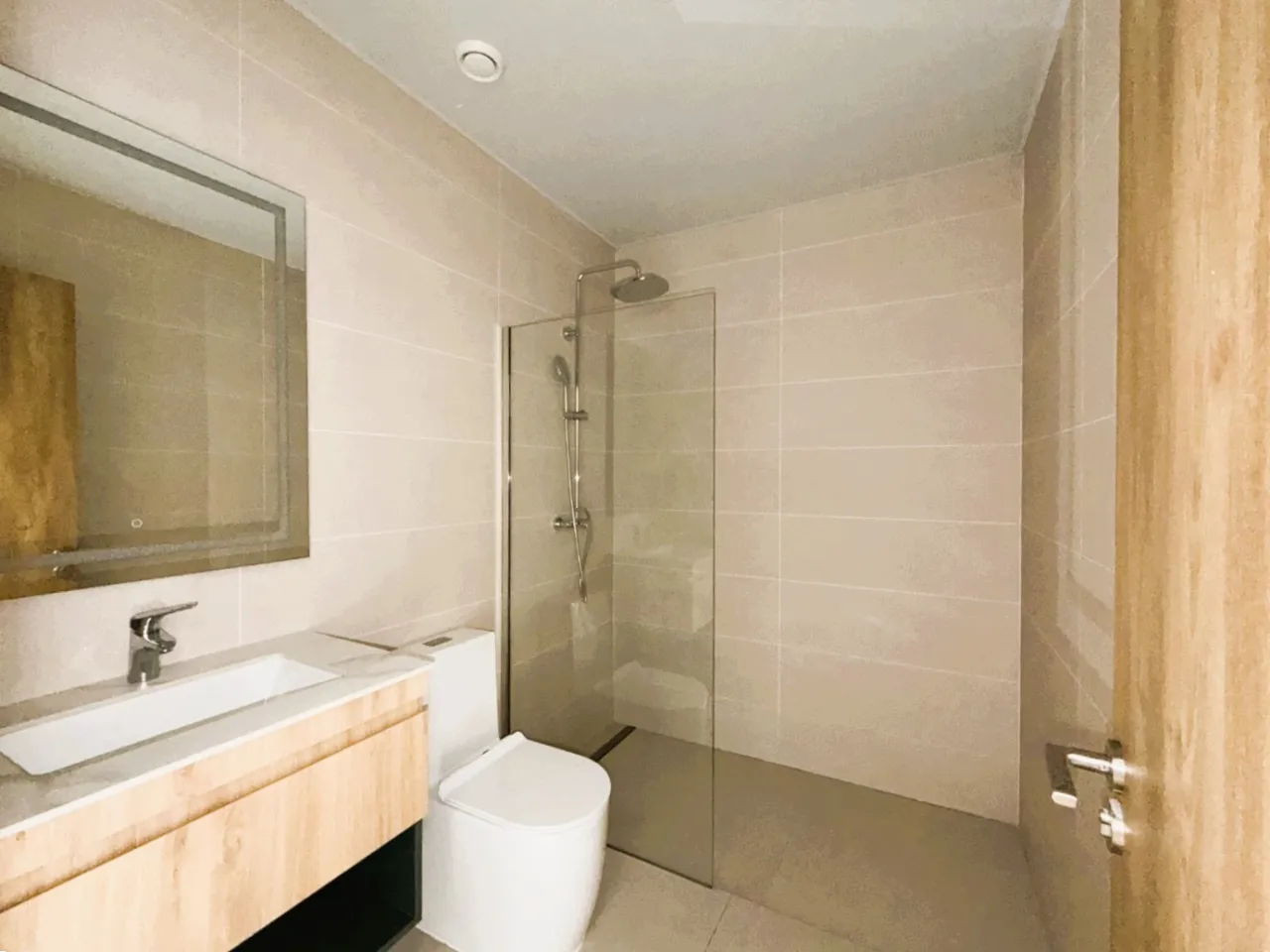 Penthouse de 3 habitaciones en El Cortecito, Bávaro. Con Rooftop y jacuzzi, amueblado ,ley CONFOTUR. A 12 min de la playa