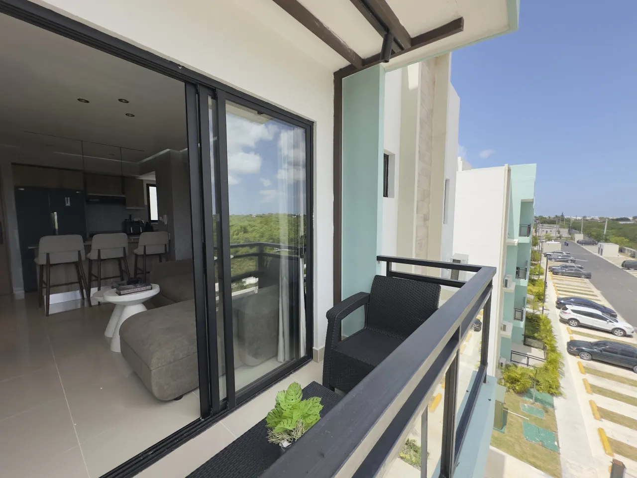 🏝 Furnished 1-Bedroom Apartment for Rent – Epic Residences