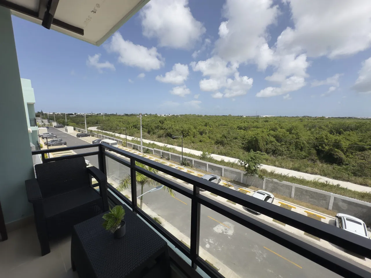🏝 Furnished 1-Bedroom Apartment for Rent – Epic Residences