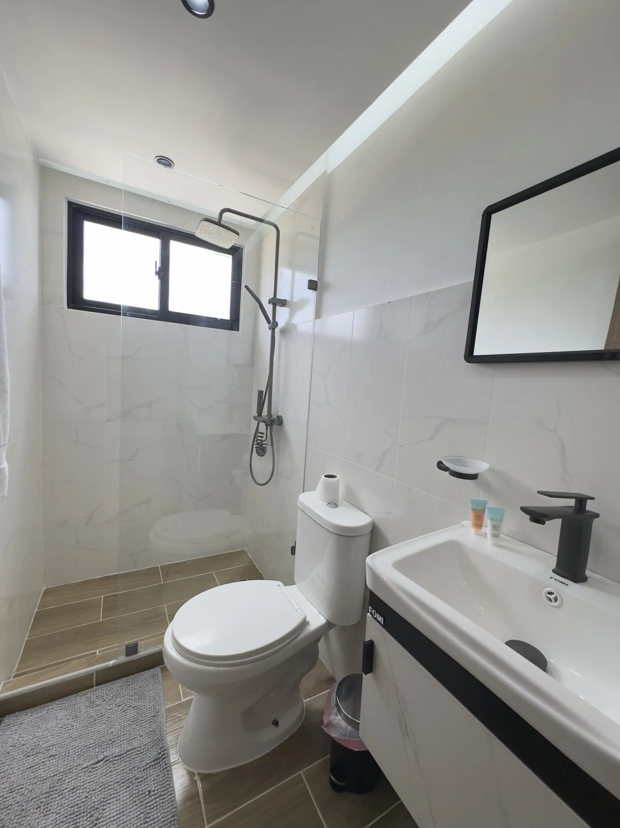 🏝 Furnished 1-Bedroom Apartment for Rent – Epic Residences