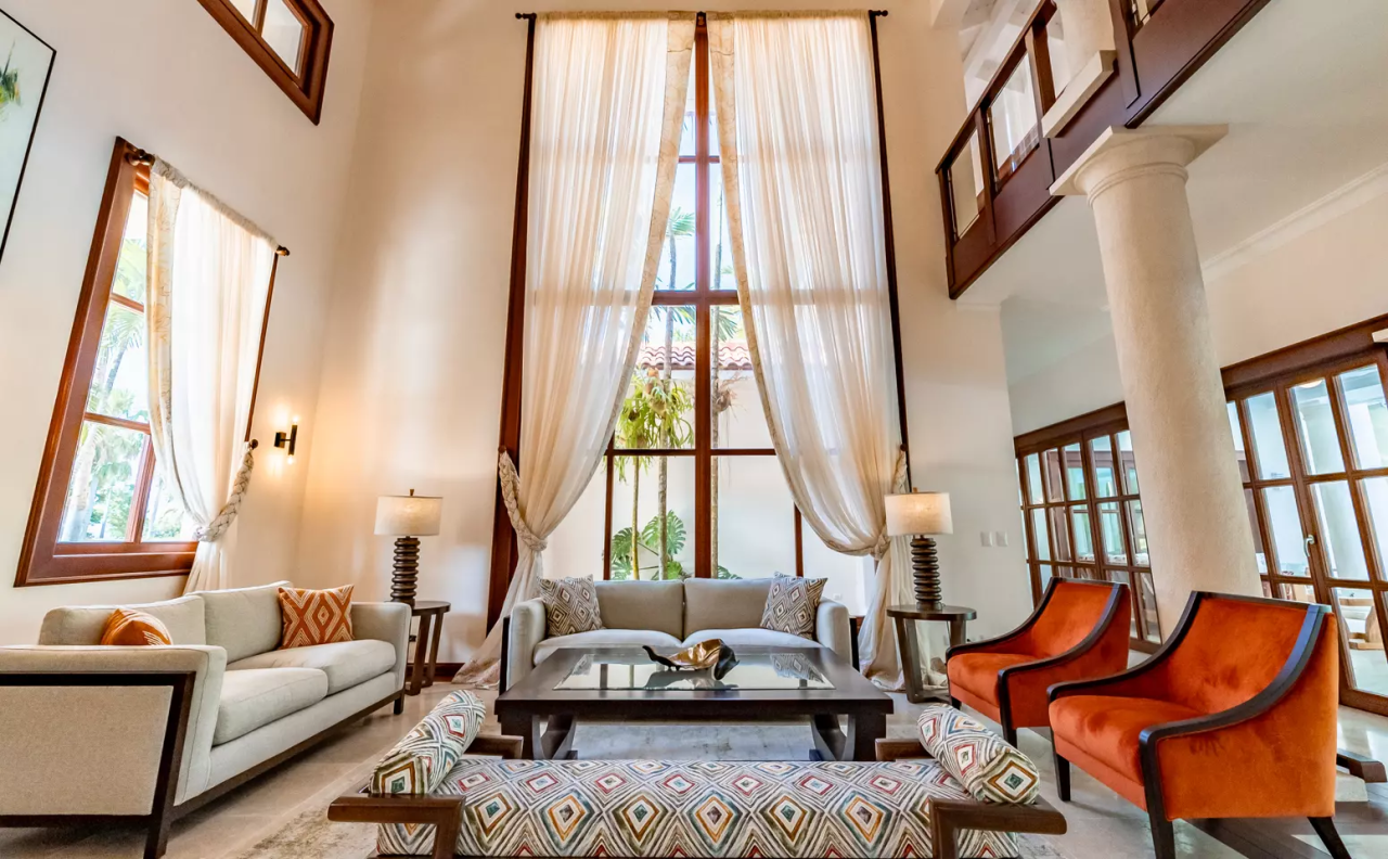 Luxurious Villa in Exclusive Gated Community Sea Horse Ranch