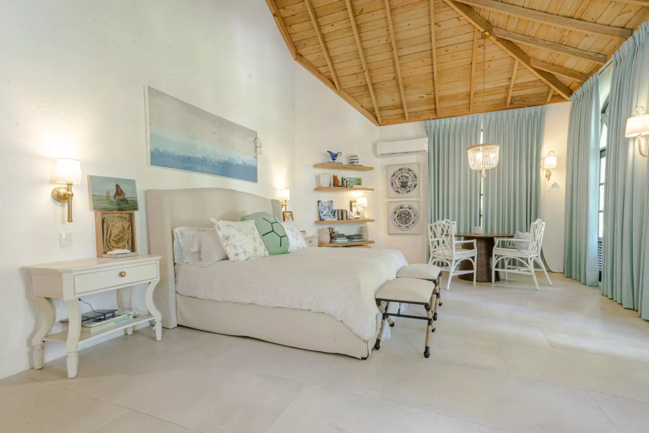 Stunning Villa in the exclusive gated community Sea Horse Ranch