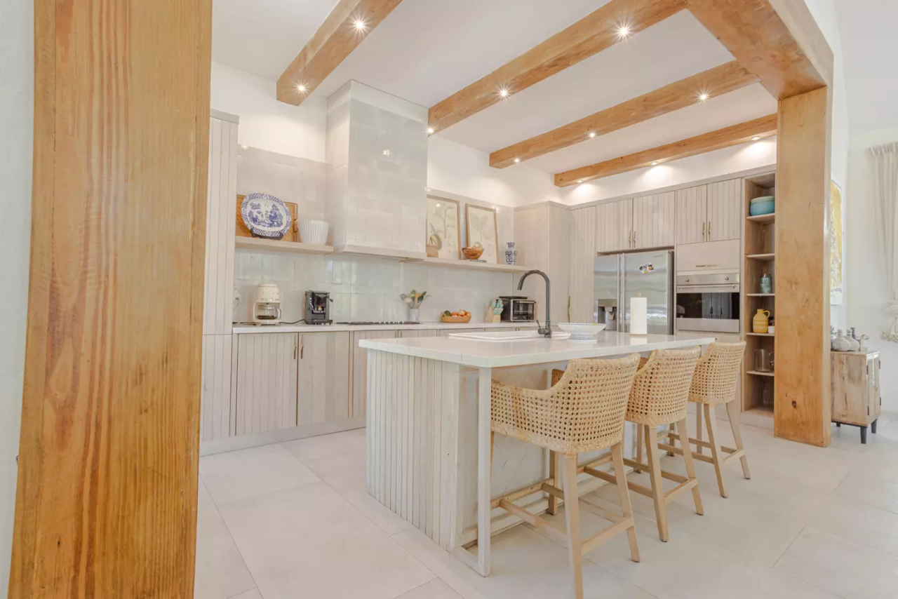 Stunning Villa in the exclusive gated community Sea Horse Ranch