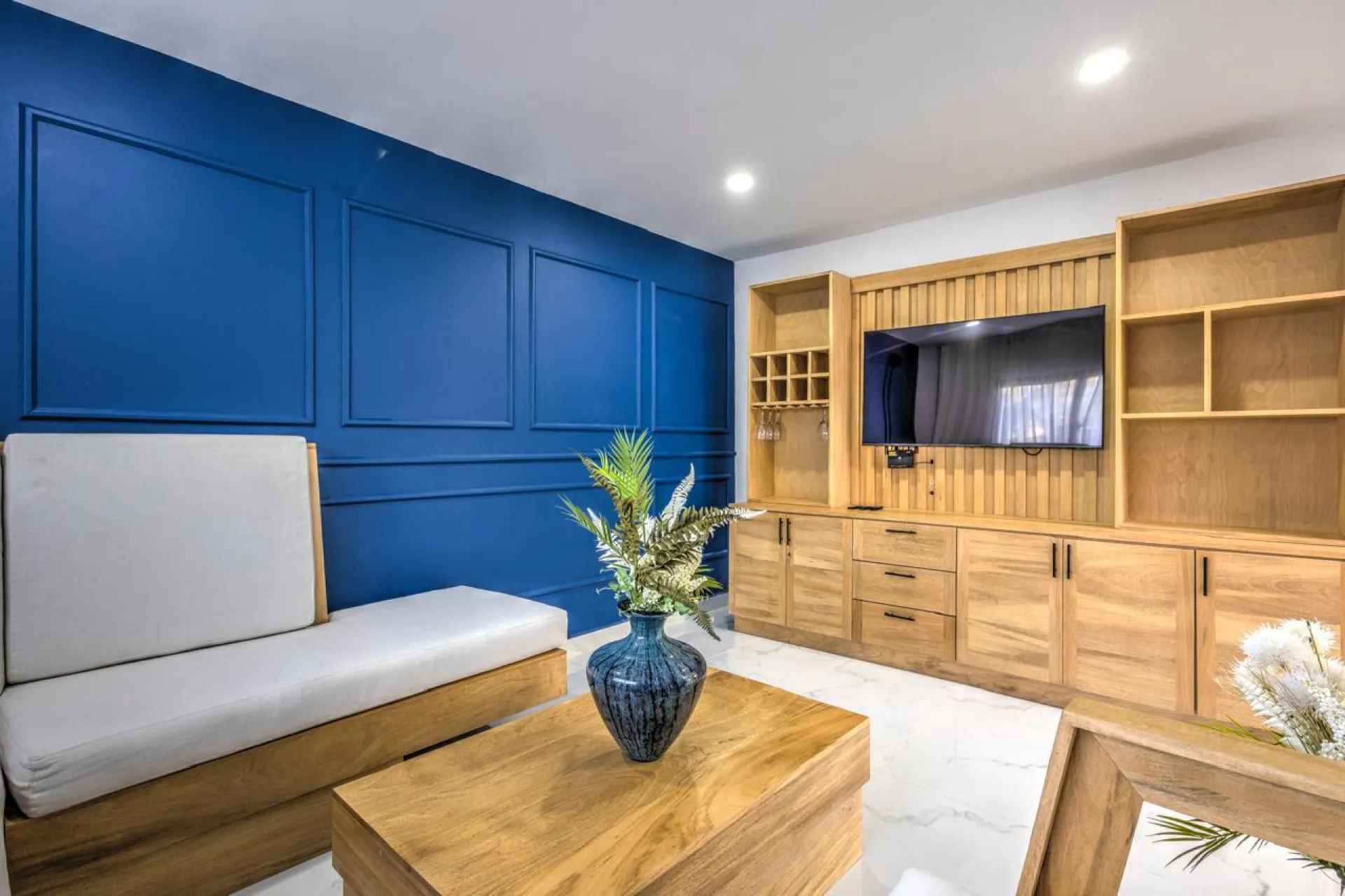 Beautiful Villa Modern Design in Playa Nueva Romana image 9