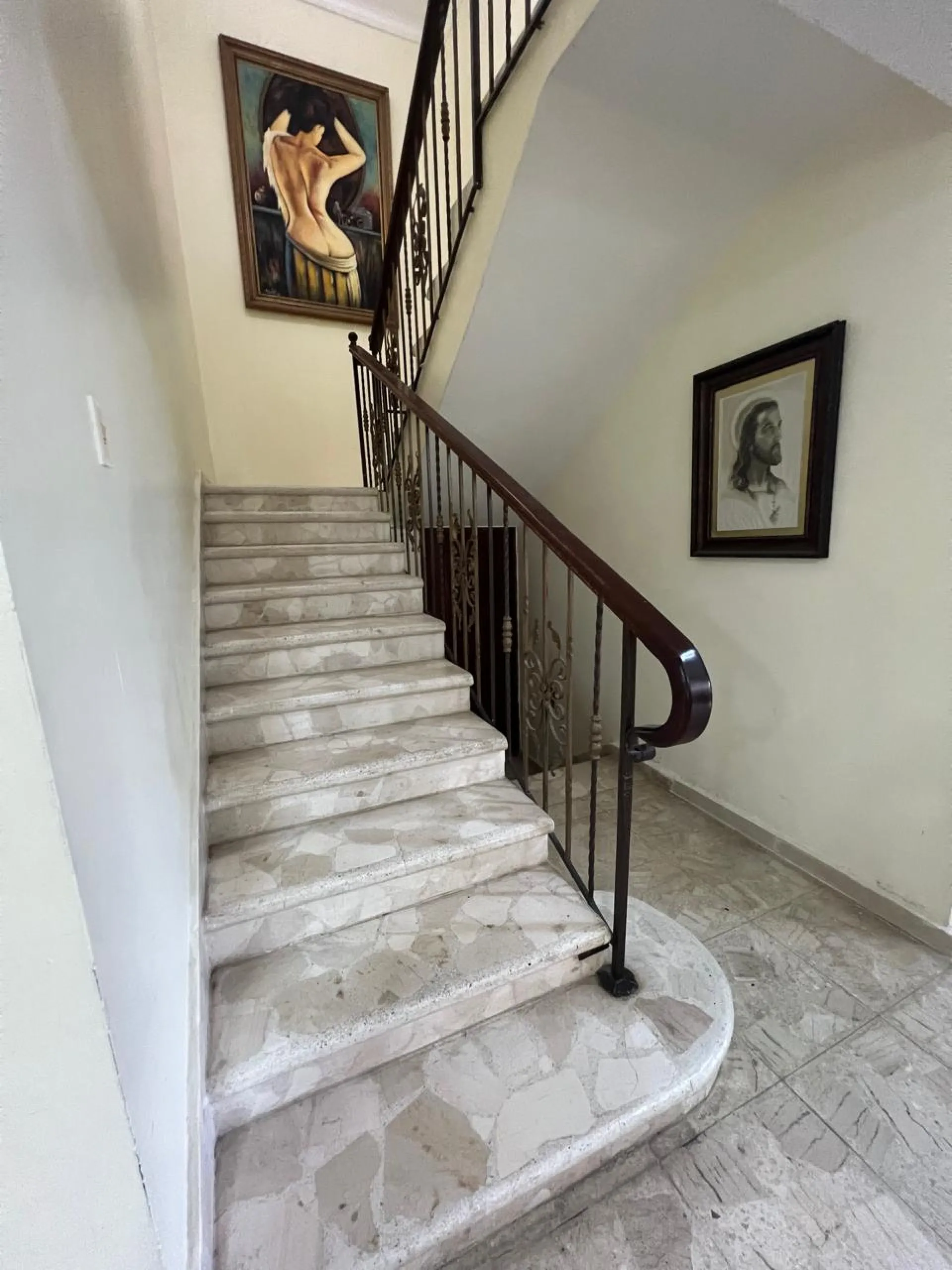 Two-level house, Santo Domingo Este. image 6