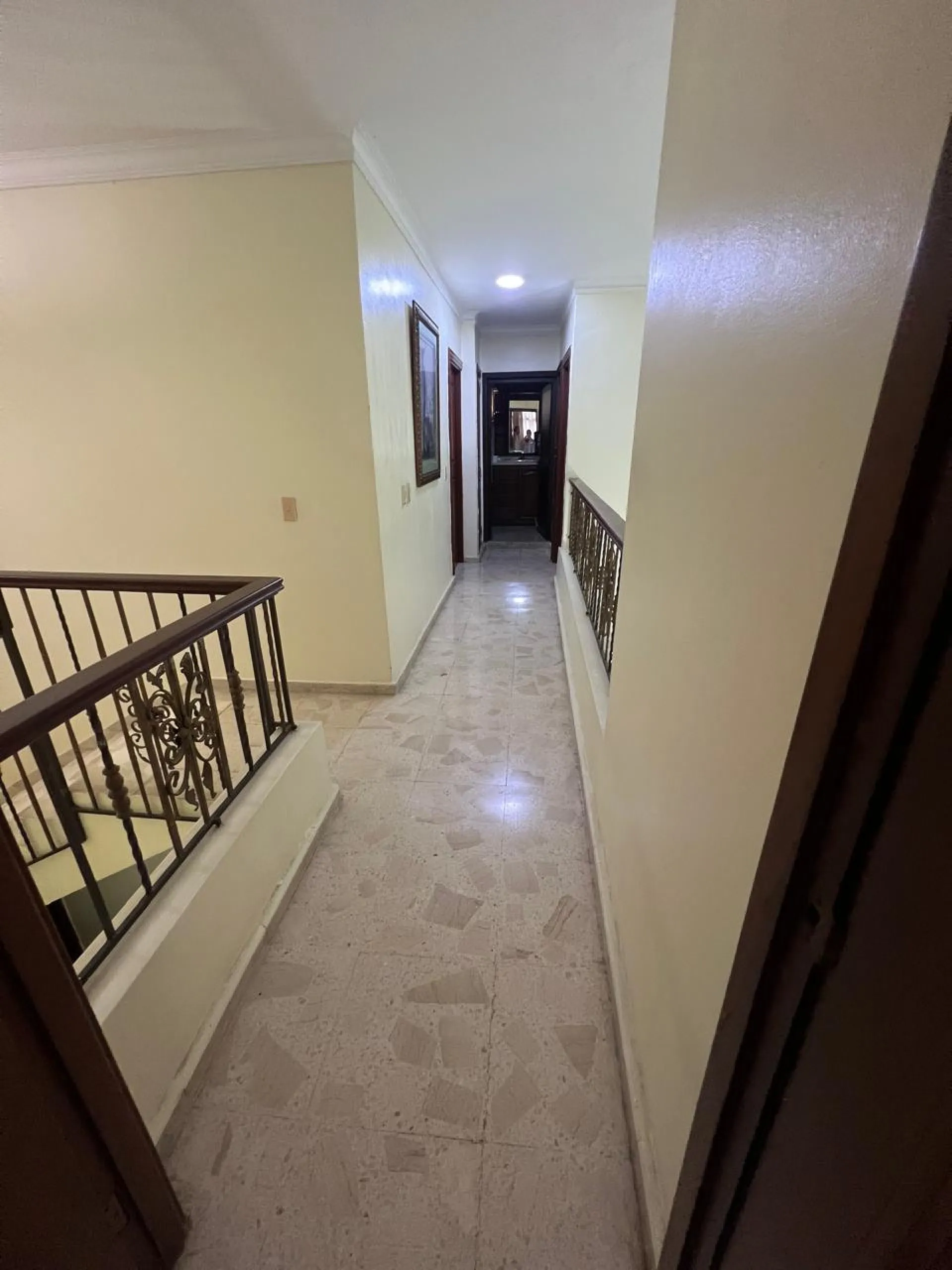 Two-level house, Santo Domingo Este. image 7
