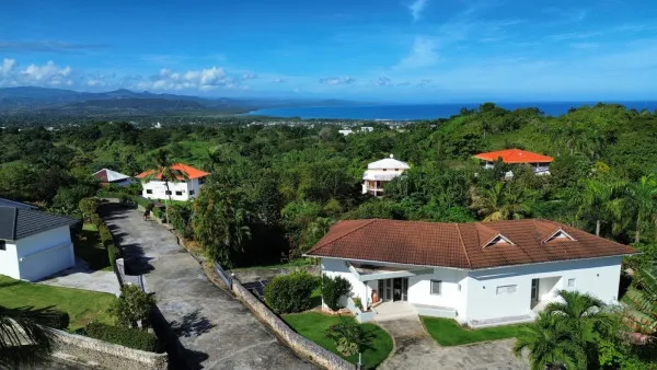 4-bedroom ocean view villa in Río San Juan
