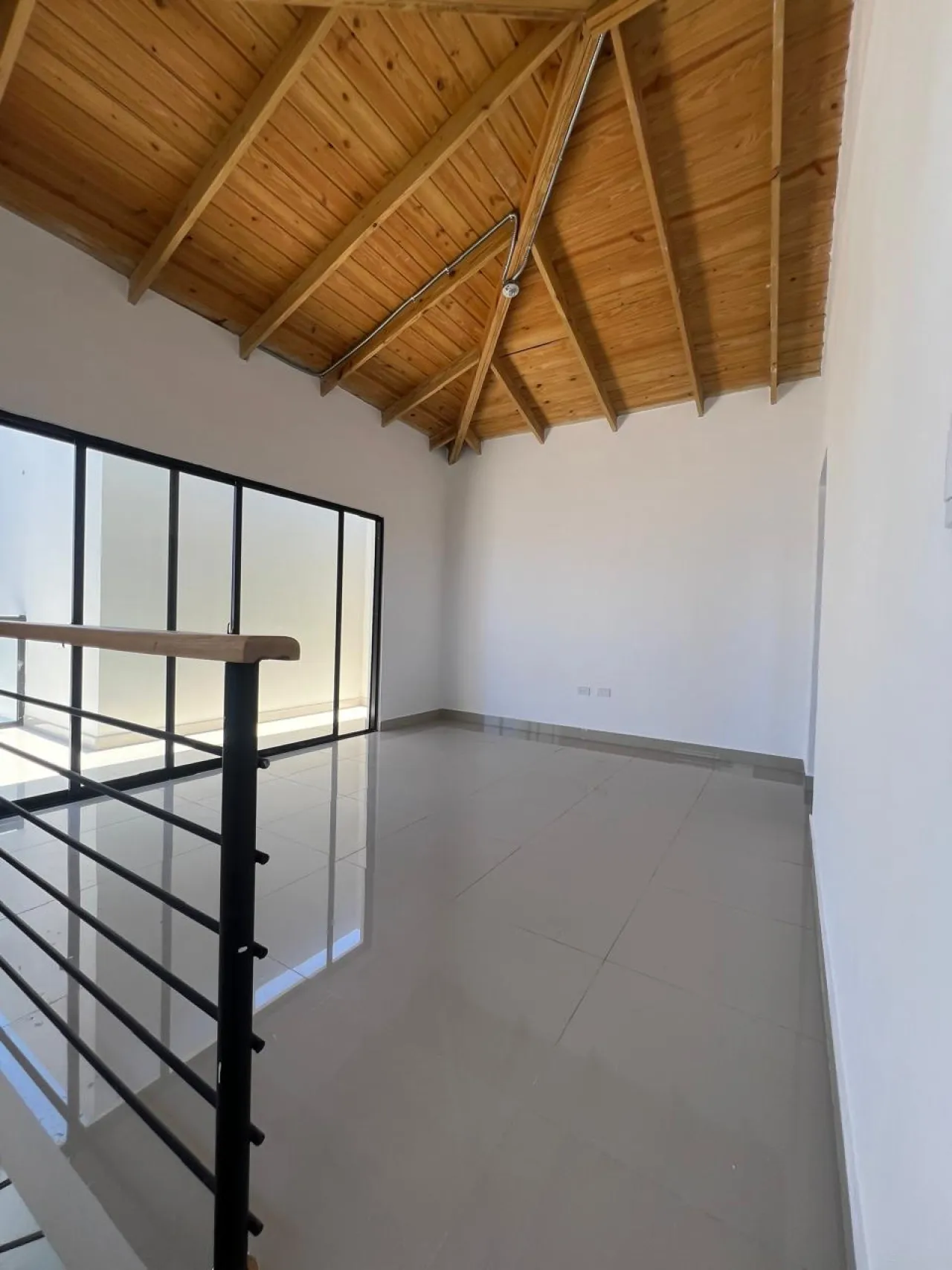 Santo Domingo Este, I am selling a 2-level penthouse, 4th floor. image 7