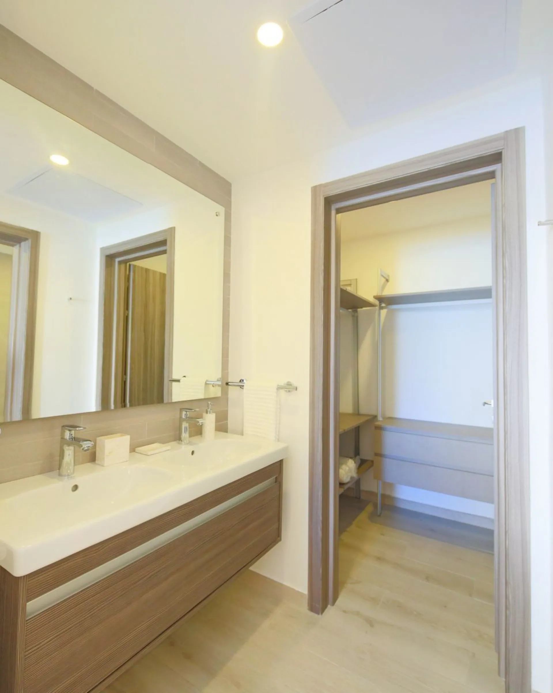 Your Dream Apartment on the Beachfront of Bávaro Beach image 4