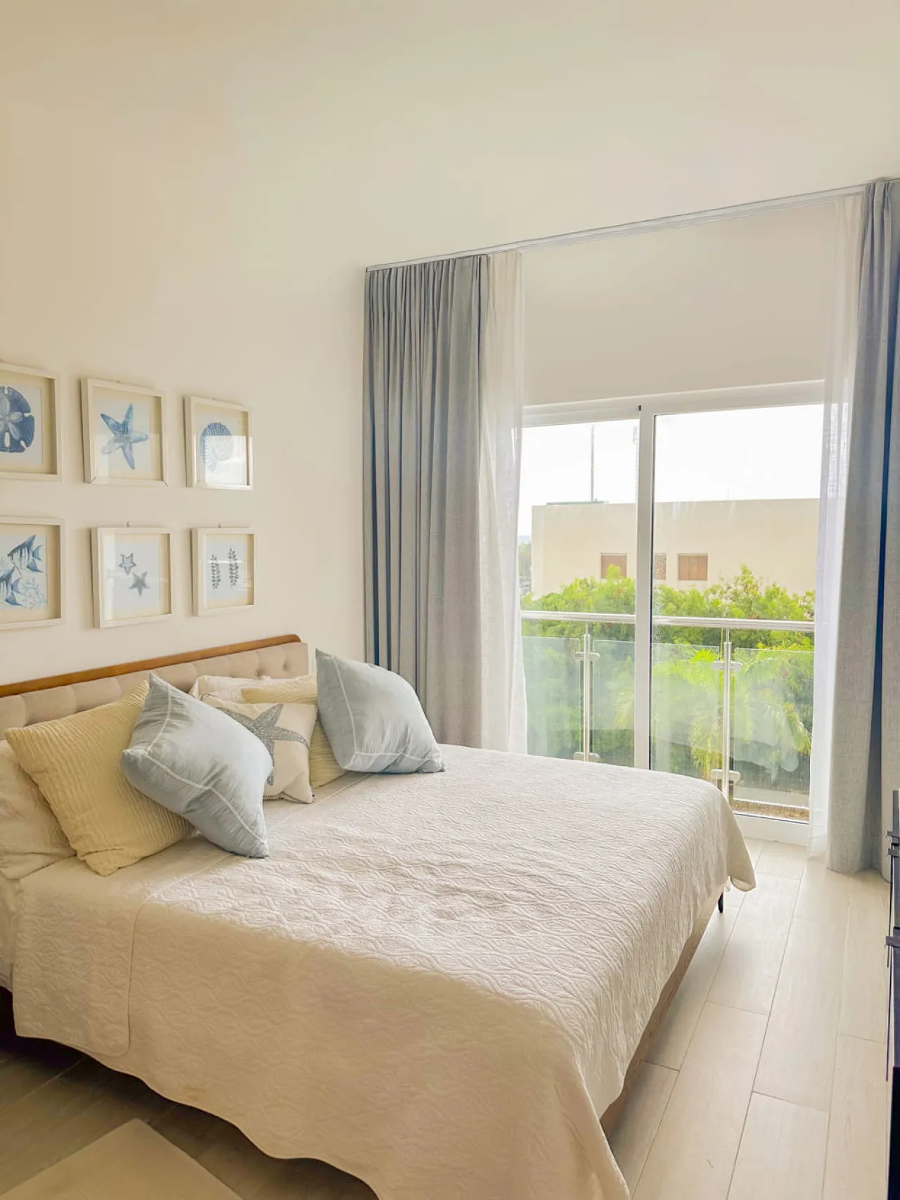 Spacious apartment ready in an exclusive area with a beach and paddle club image 7