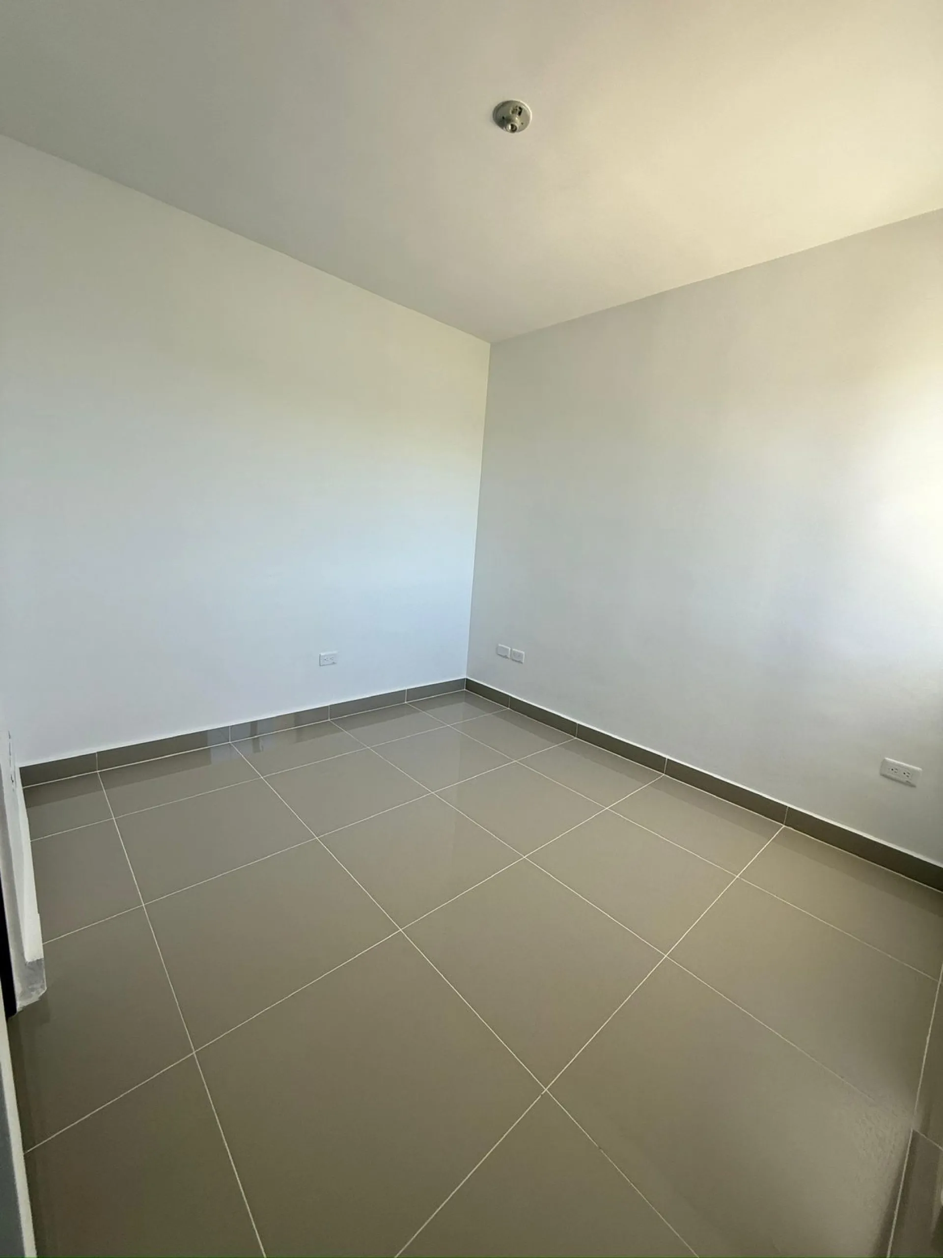 Spacious apartments in Santo Domingo Este image 32