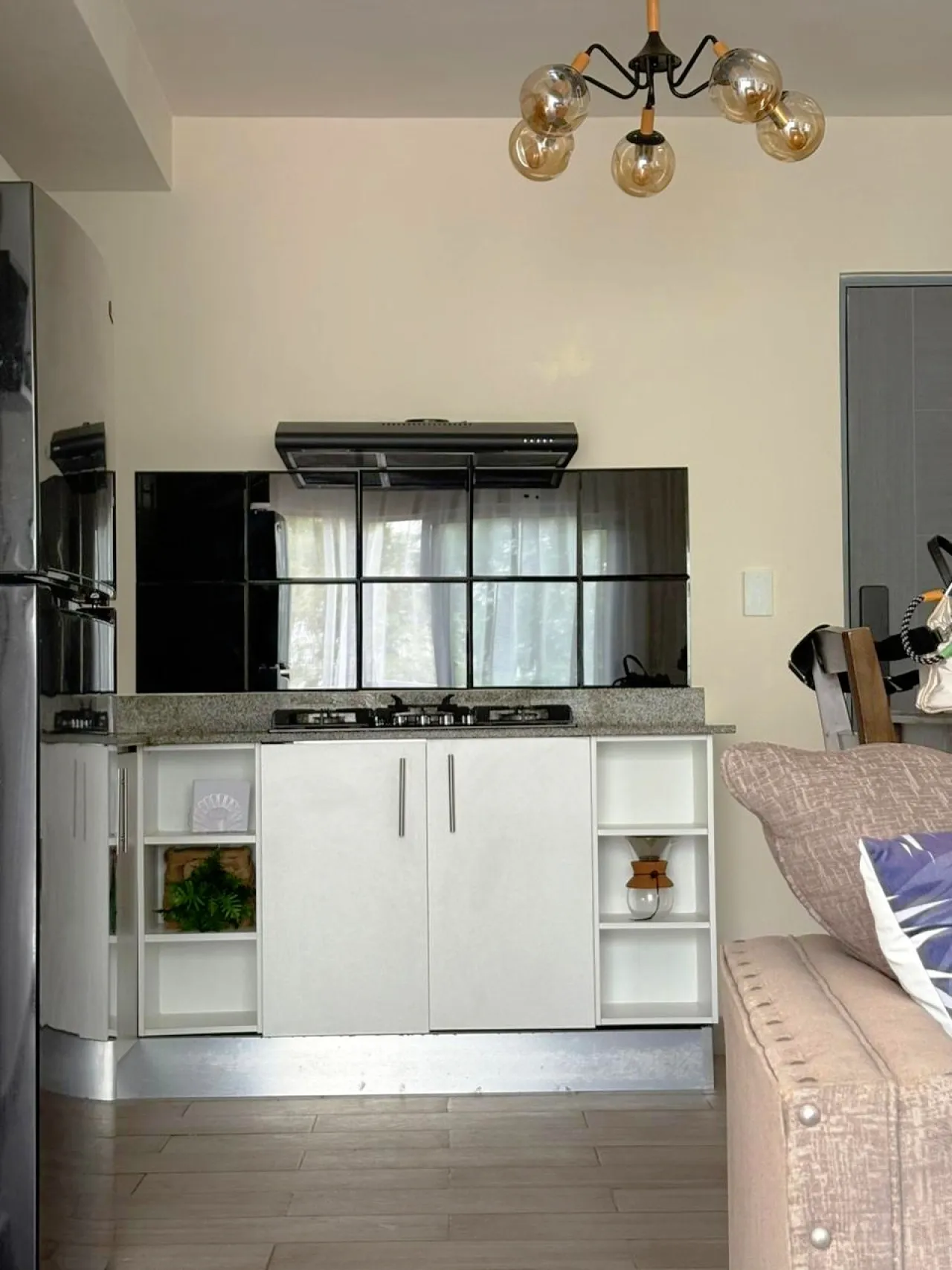 Fully furnished apartment image 13