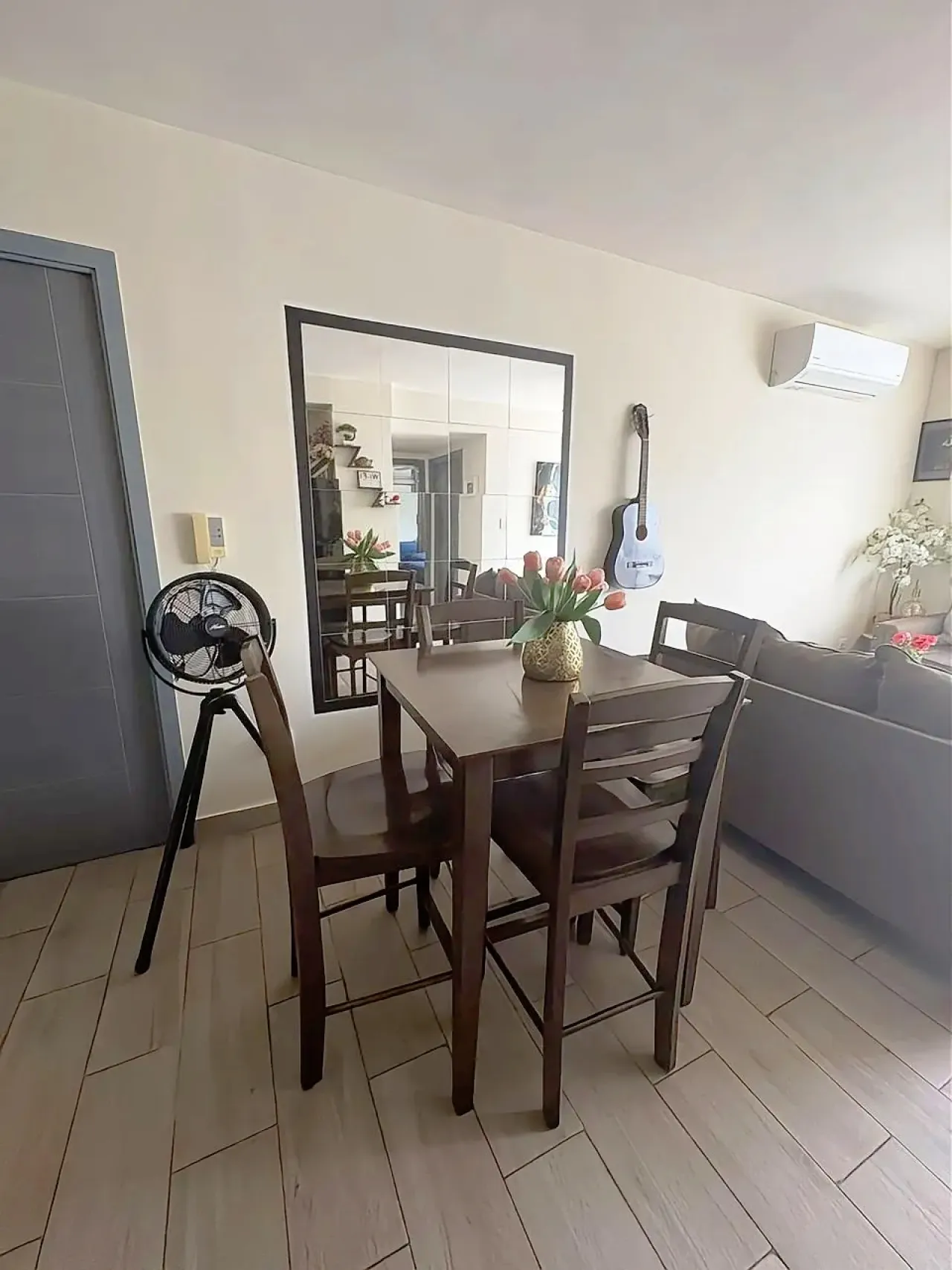 Fully furnished apartment image 11