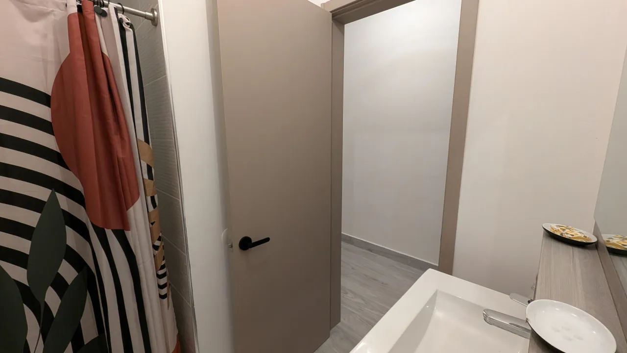 For Rent 3br/3bath Luxury Condo at PC Village image 39