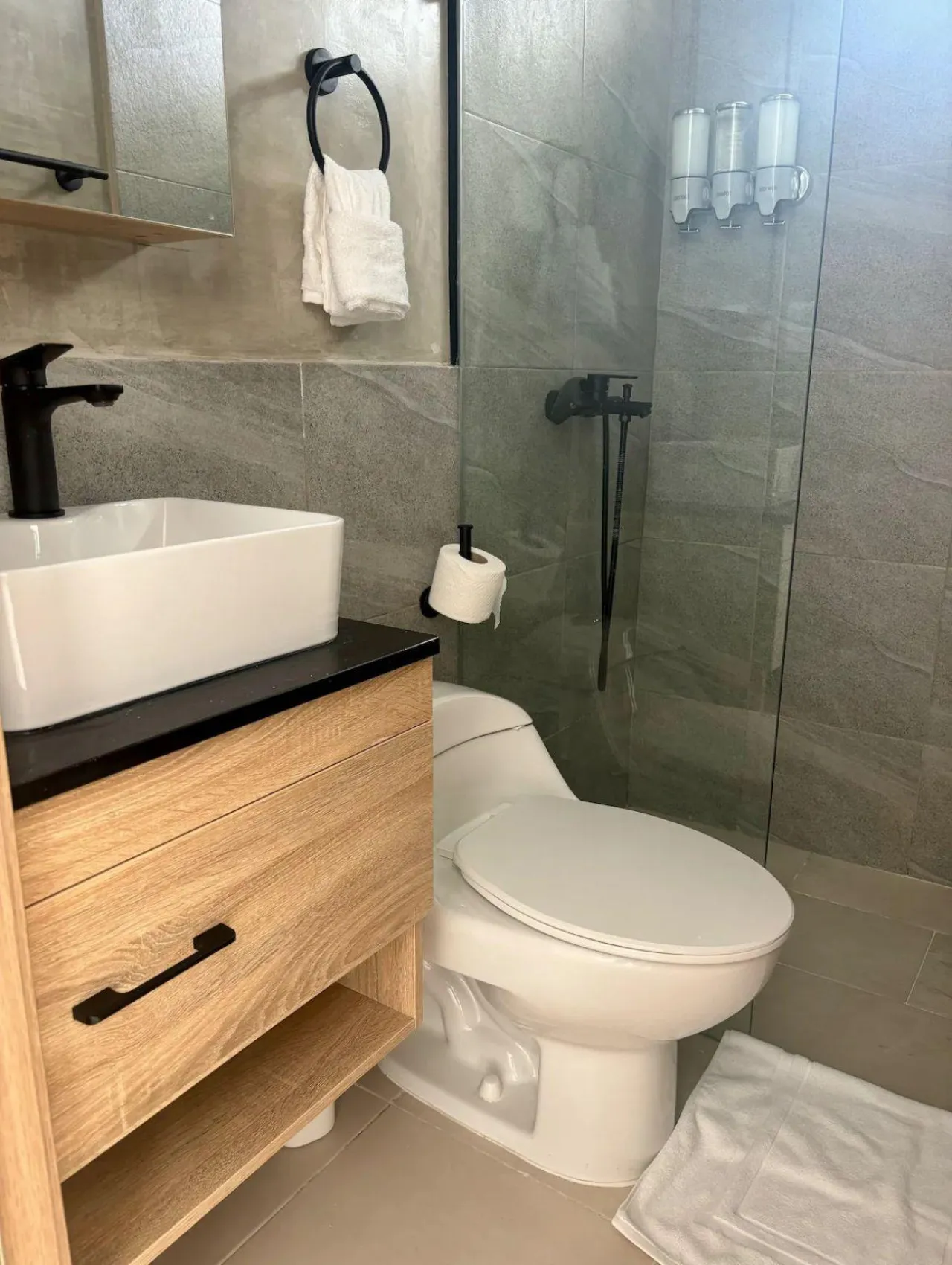 Fully furnished apartment for sale in Vista Cana, Punta Cana image 2