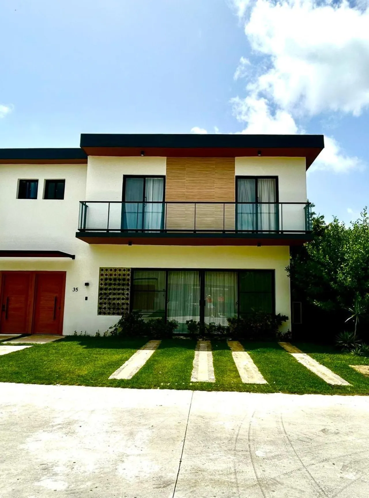 Welcome to your refuge in—vista cana rcrd