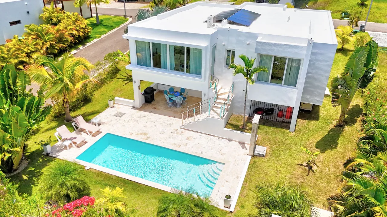 Charming 3-Bedroom Villa with Solar Panels Near Cabarete