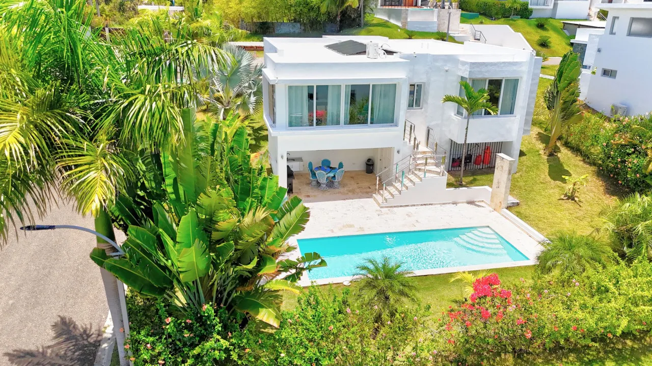 Charming 3-Bedroom Villa with Solar Panels Near Cabarete