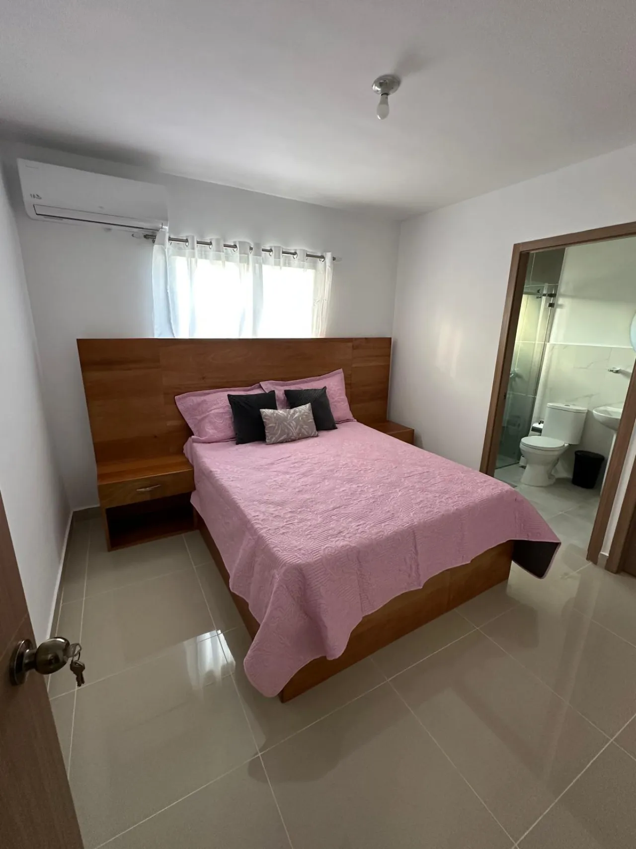Modern Fully Furnished 2-Bedroom Apartment for Rent – Epic Residences, Bávaro – Punta Cana