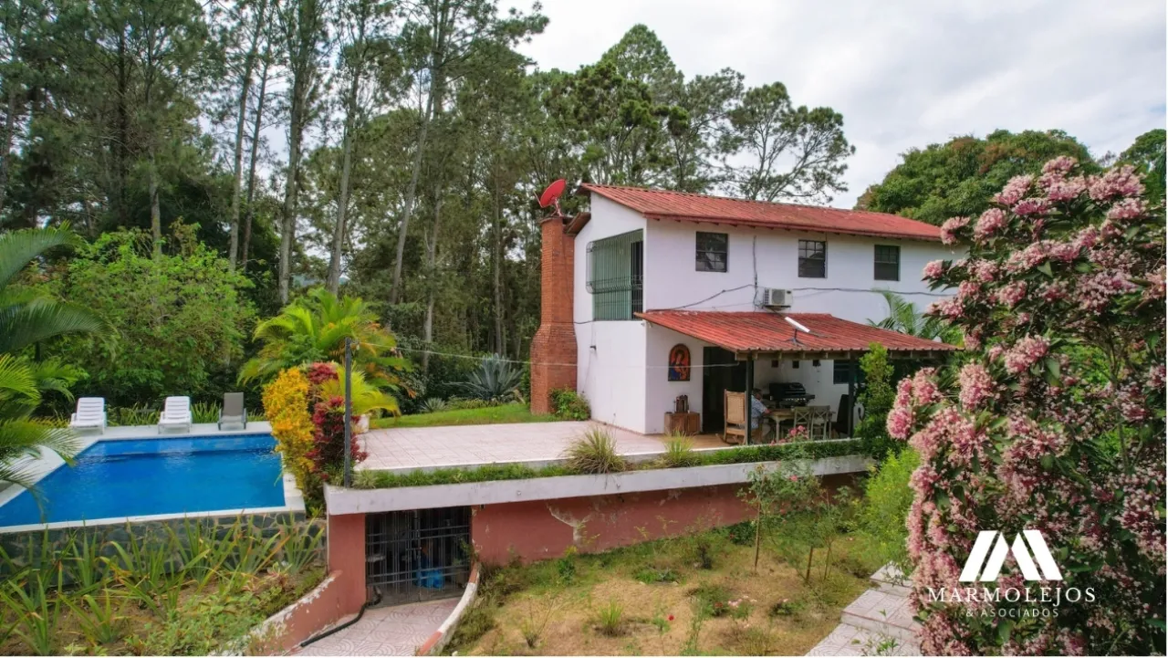💰 Income-Producing Buena Vista Estate | 3 Villas on 15,700 m²