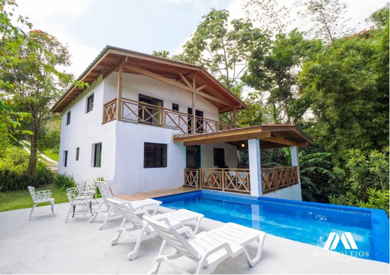 💰 Income-Producing Buena Vista Estate | 3 Villas on 15,700 m²