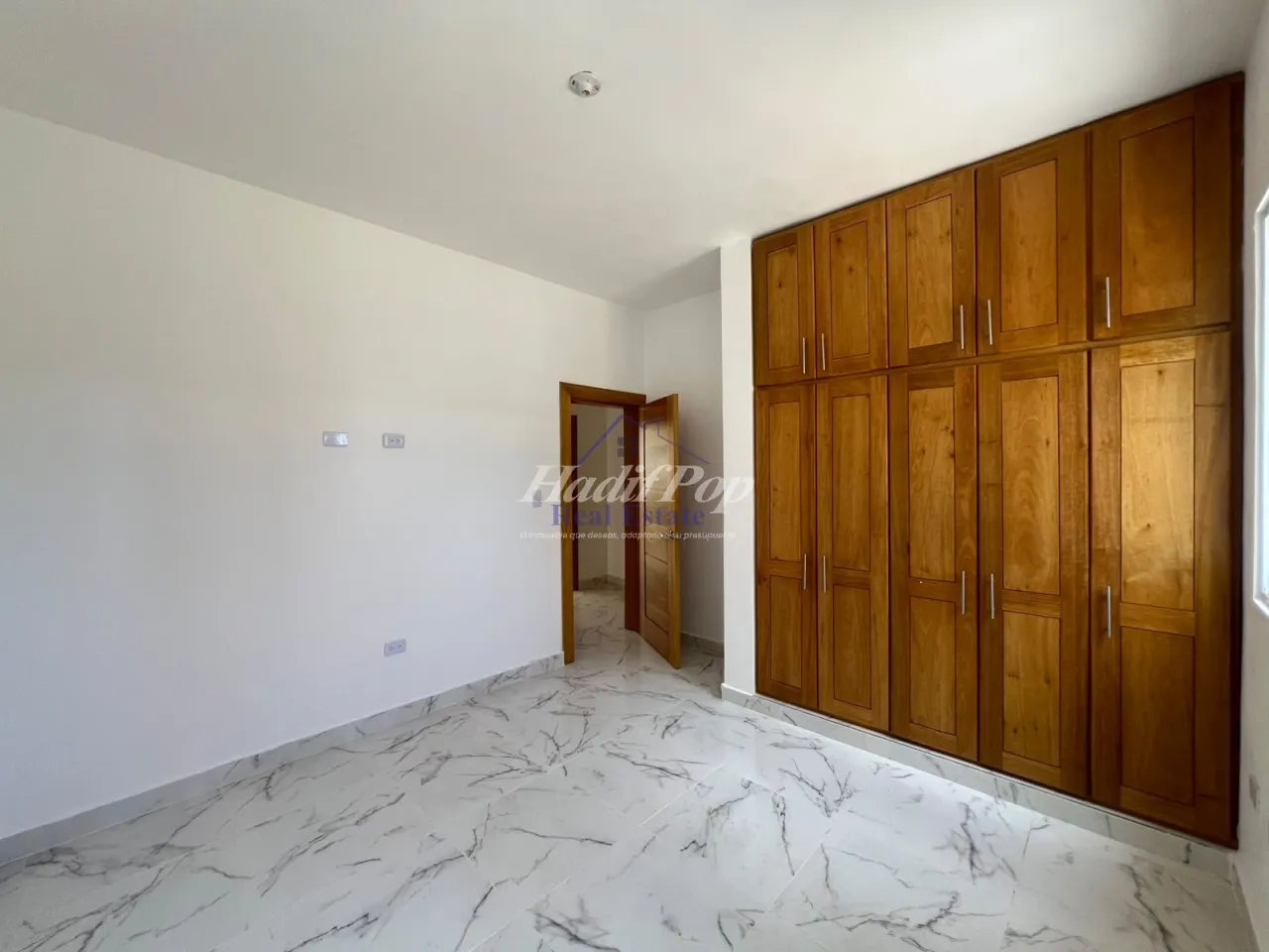 House for rent with pool photo 4